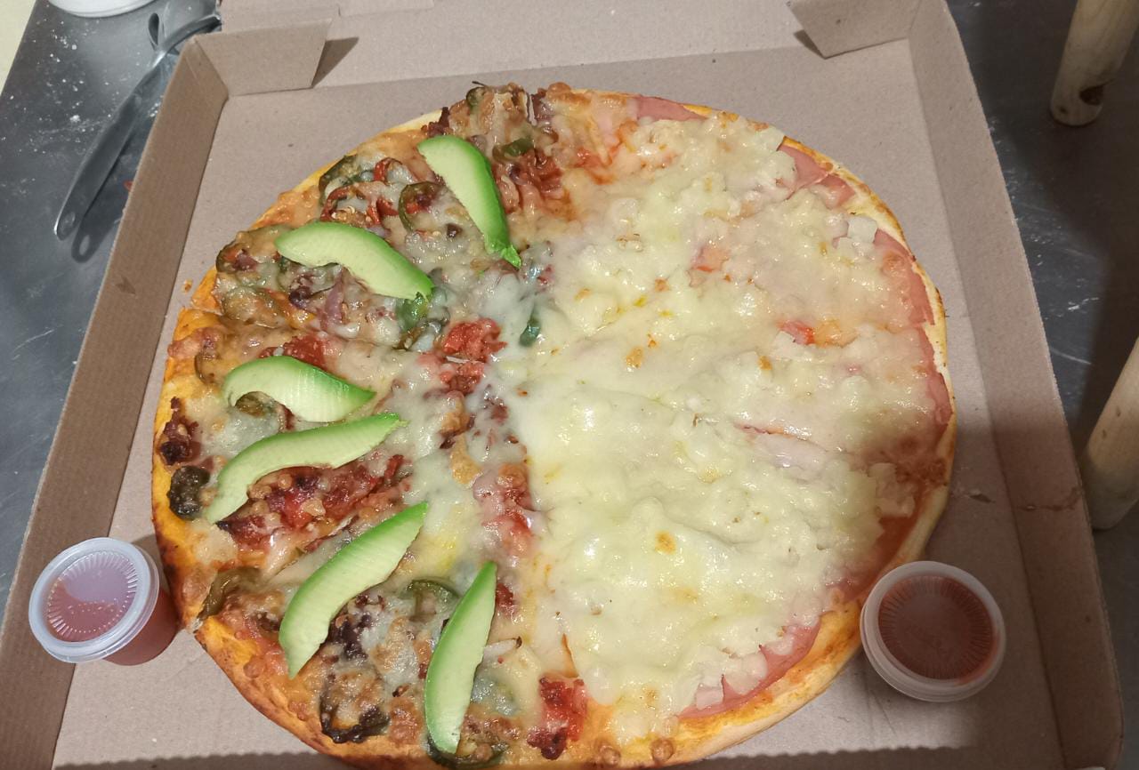 Mi Pueblito (Pizzas, Café y Snacks) image 8