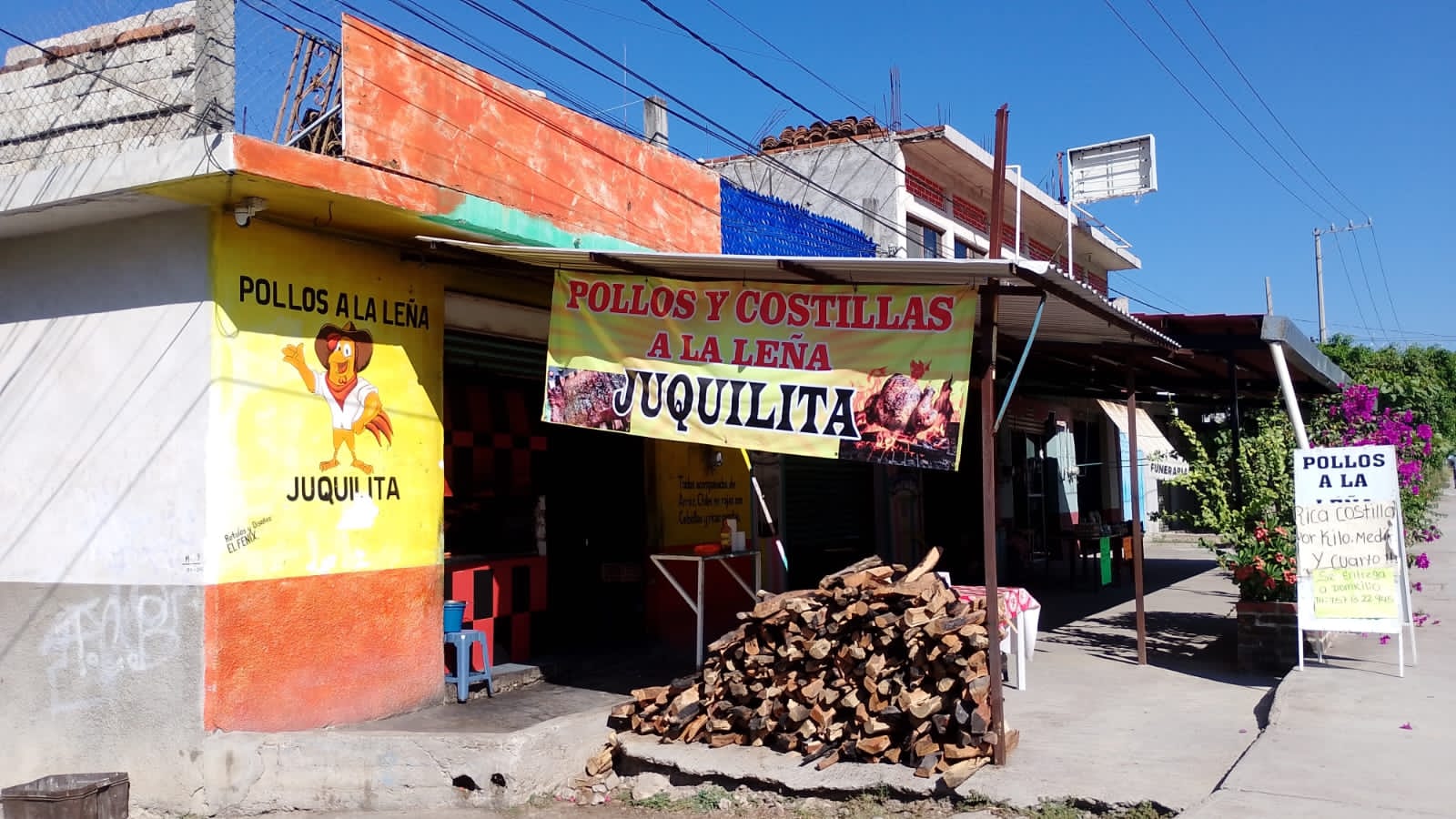 Pollos a la leña "Juquilita" image 2