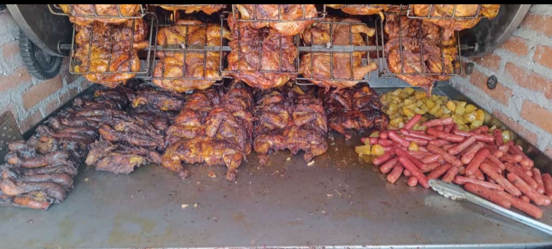 Pollos a la leña "Juquilita" image 3