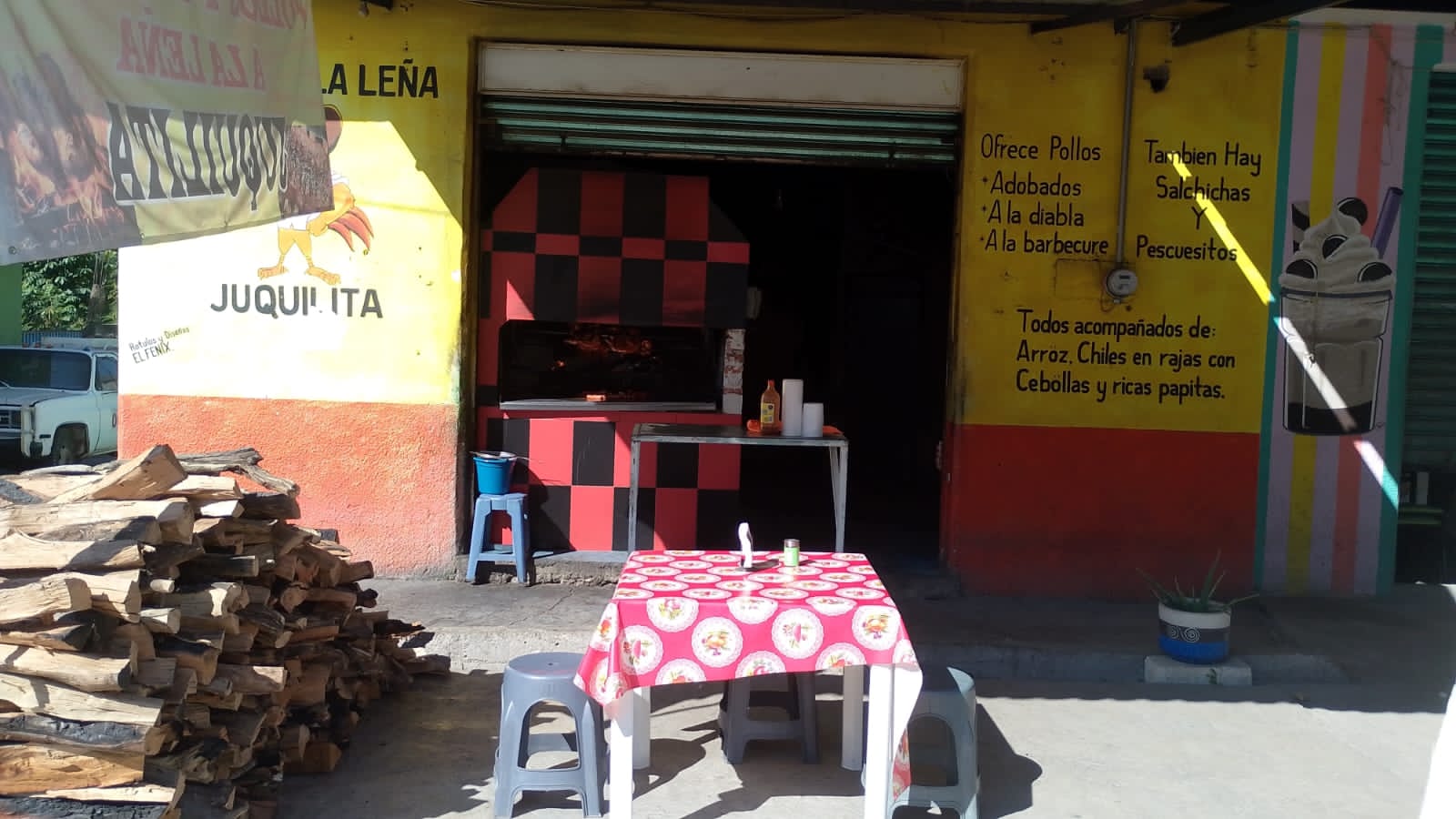 Pollos a la leña "Juquilita" image 5