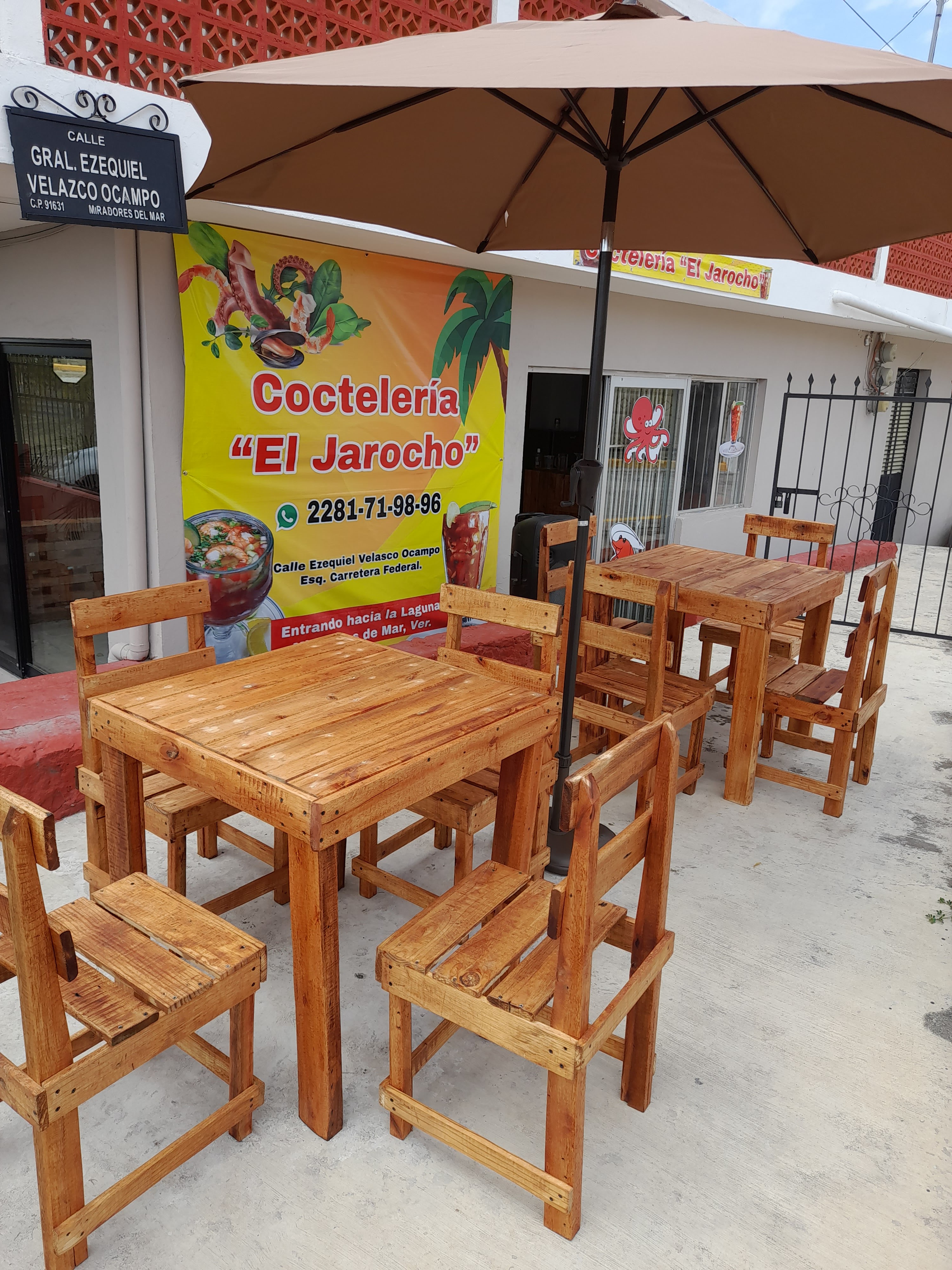 Cocteleria El Jarocho image 1