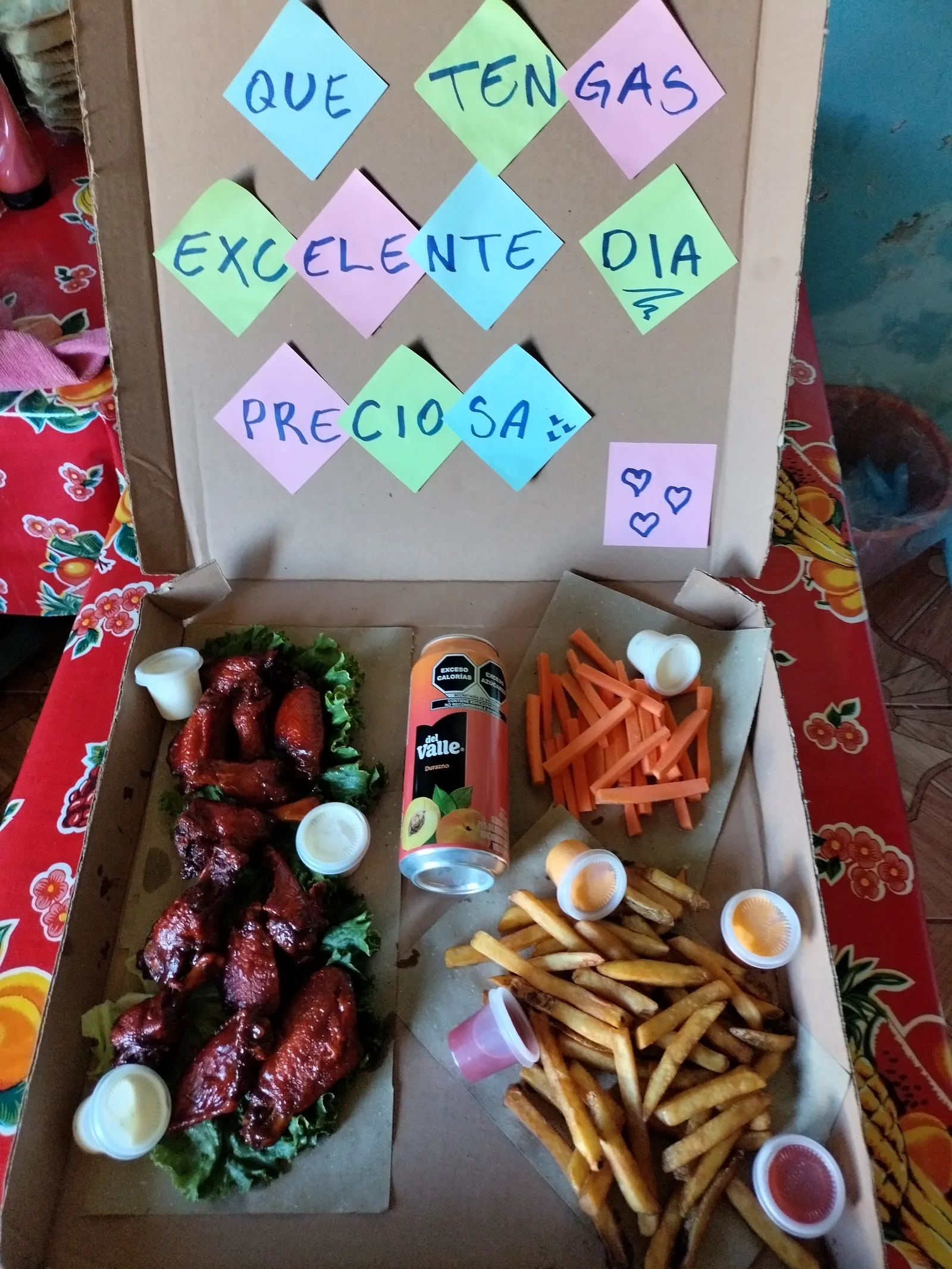 "El Mirador: Burgs & Wings" image 6