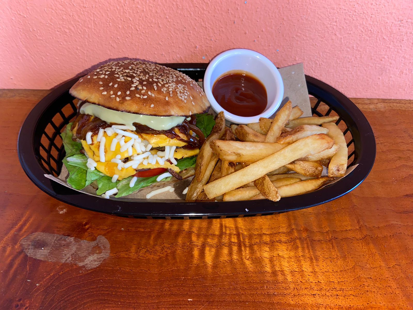 "El Mirador: Burgs & Wings" image 8