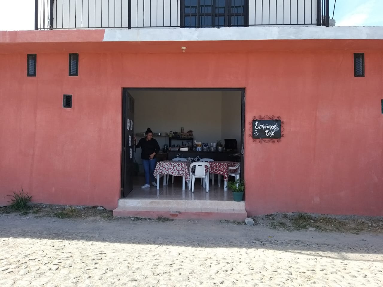 El mañanero cafe image 3