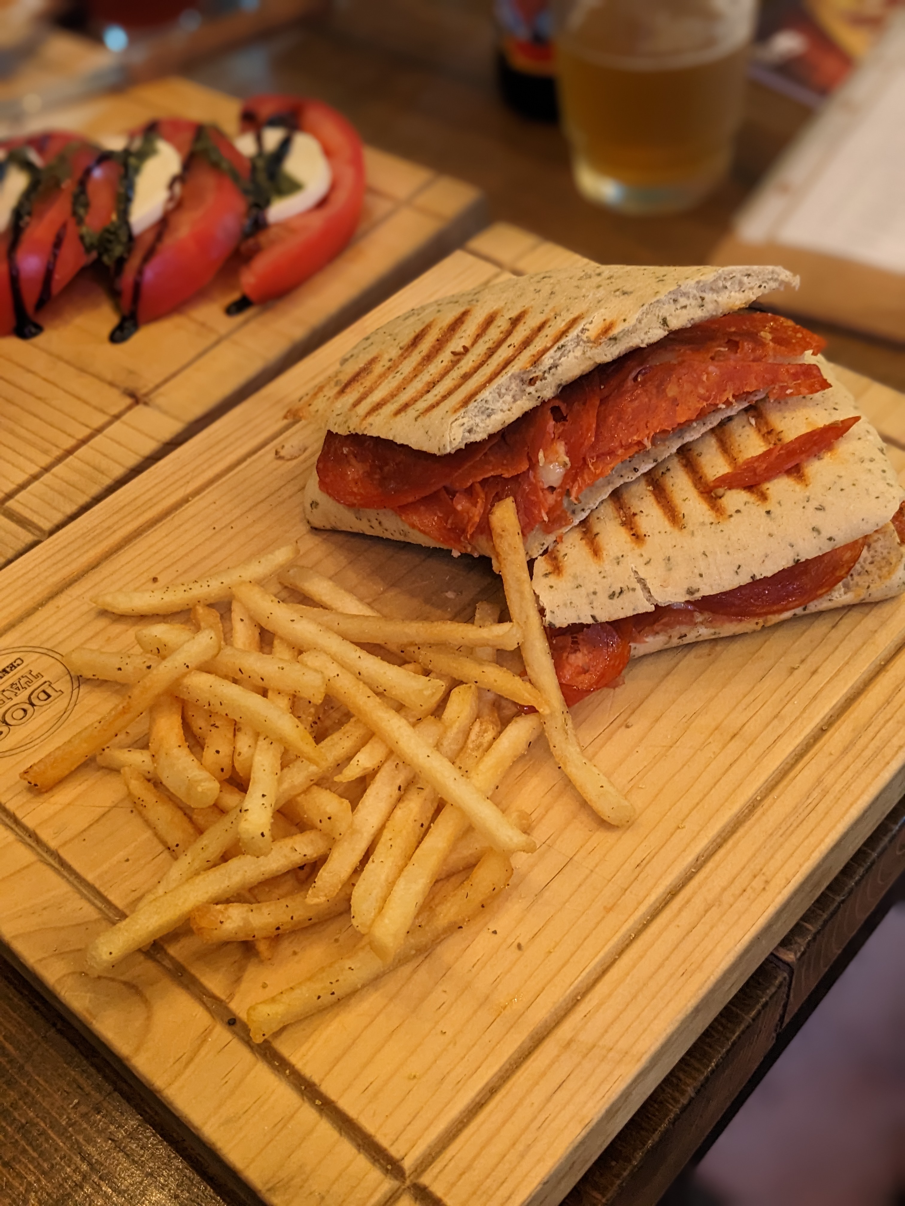 Dos Tapas Charcutería & Cervecería image 7