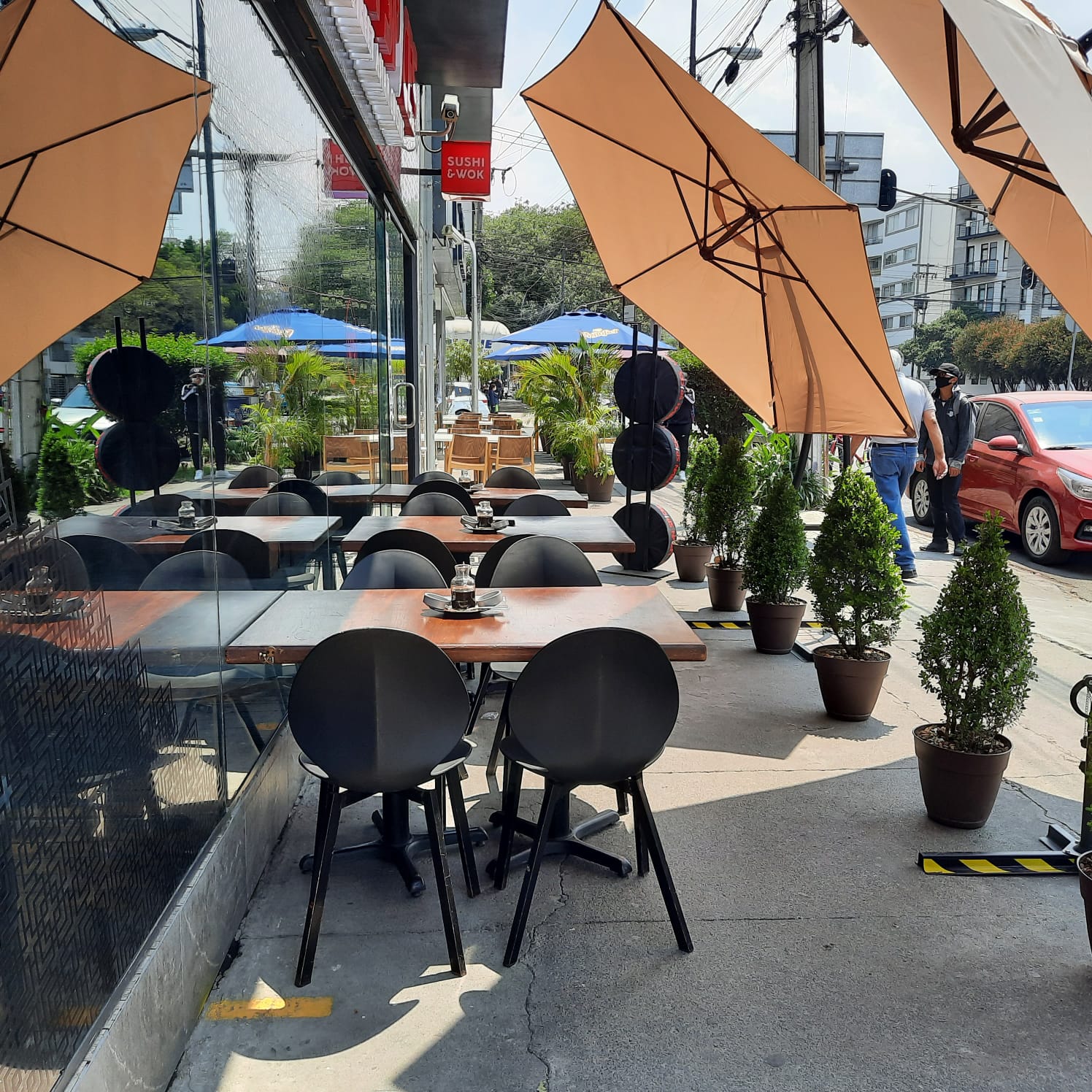 Urban Sushi Wok Ramen Universidad image 1