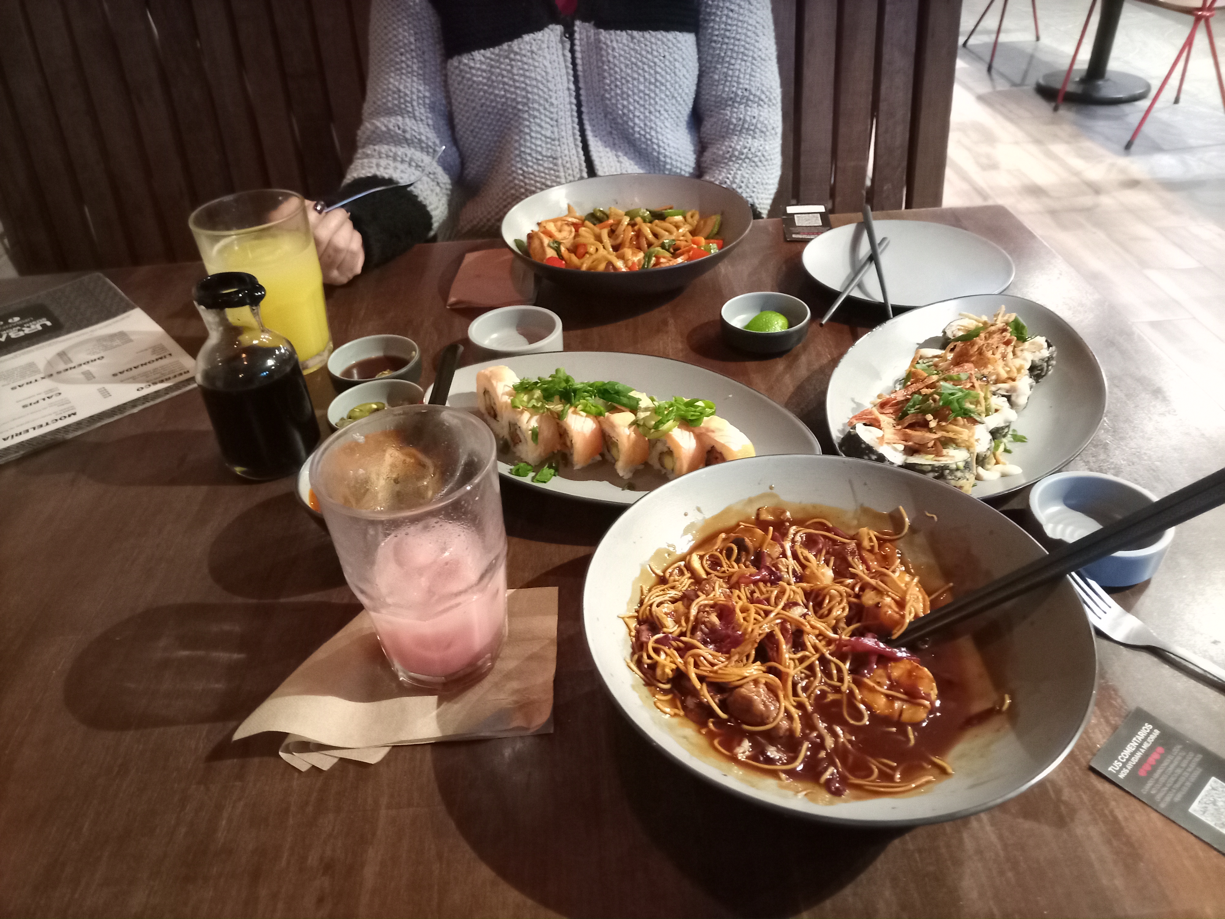 Urban Sushi Wok Ramen Universidad image 9