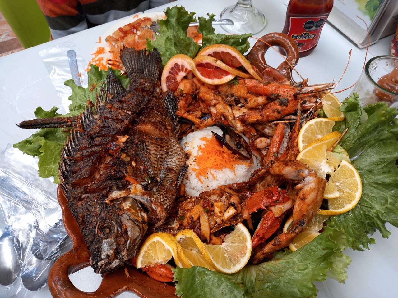 MARISCOS EL PARAISO image 2