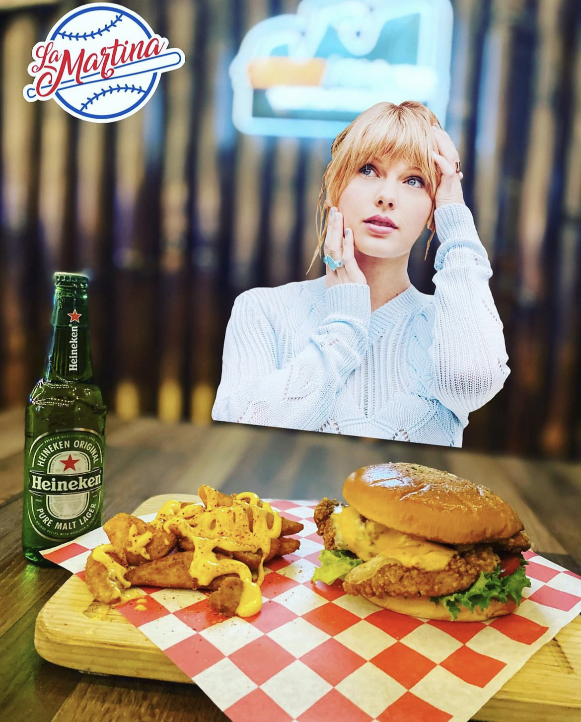 La Martina Drinks & Wings image 5