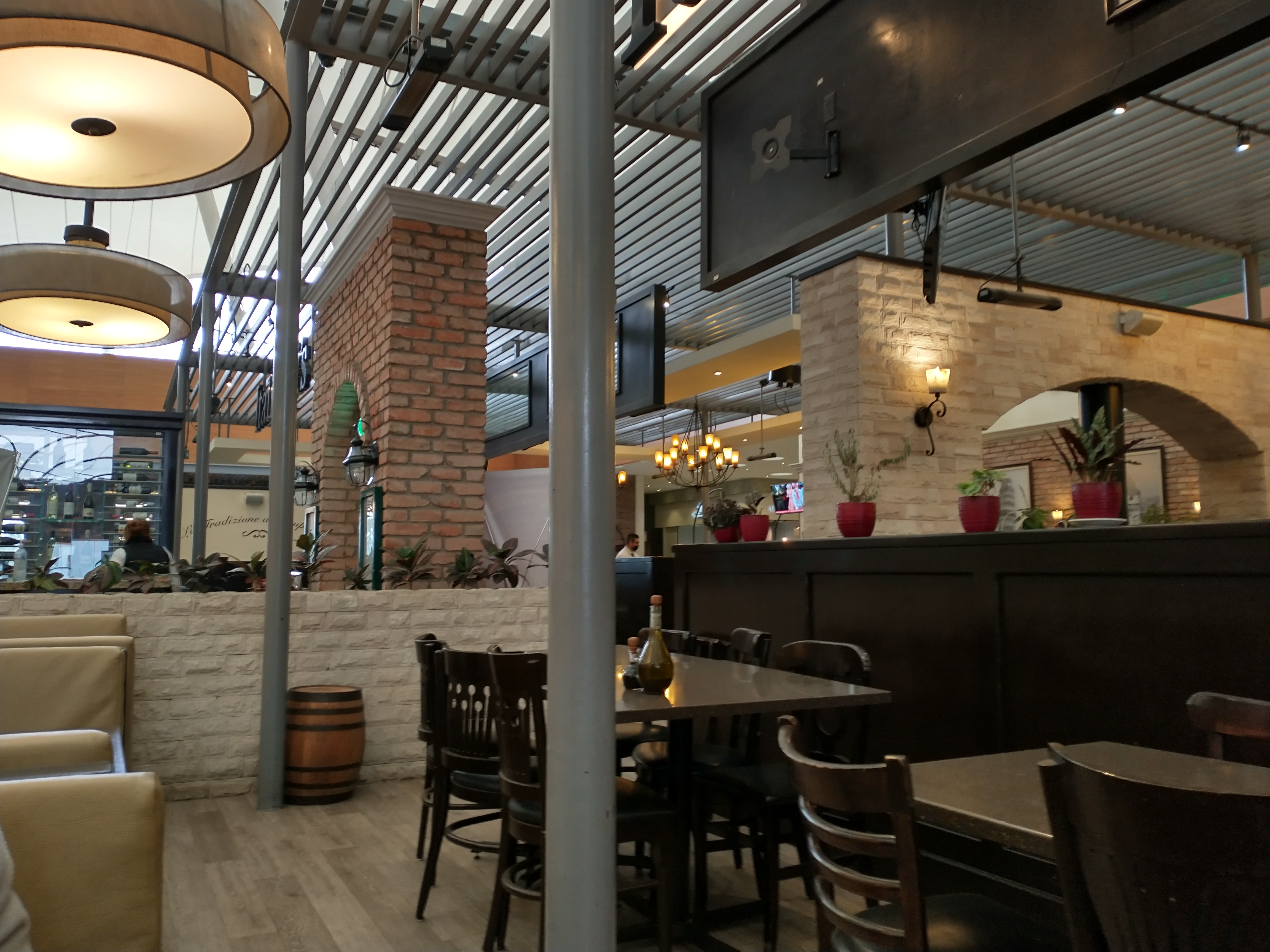 Italianni's Tezontle image 1