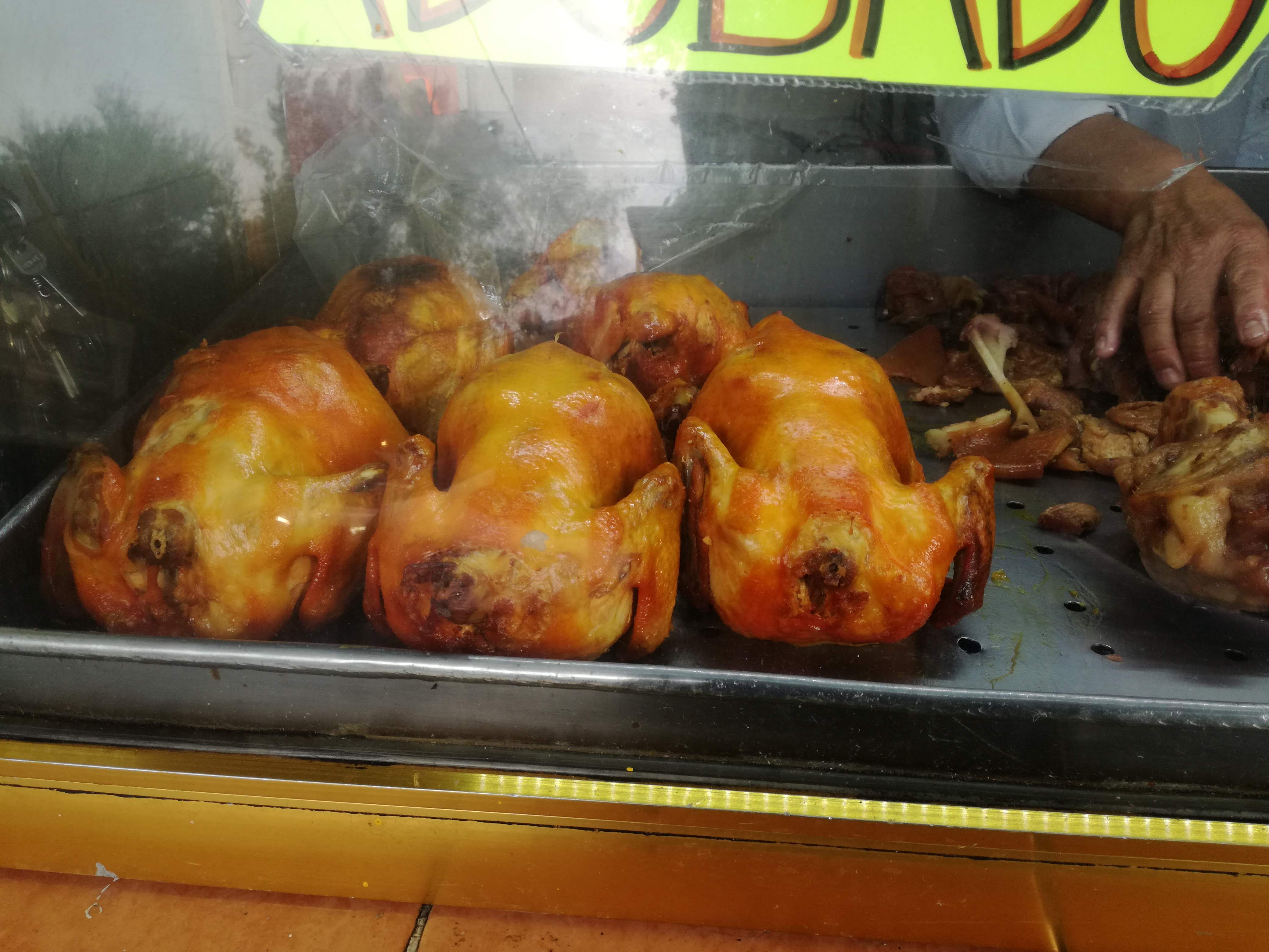 Carnitas Quiroga y Pollos adobados image 7