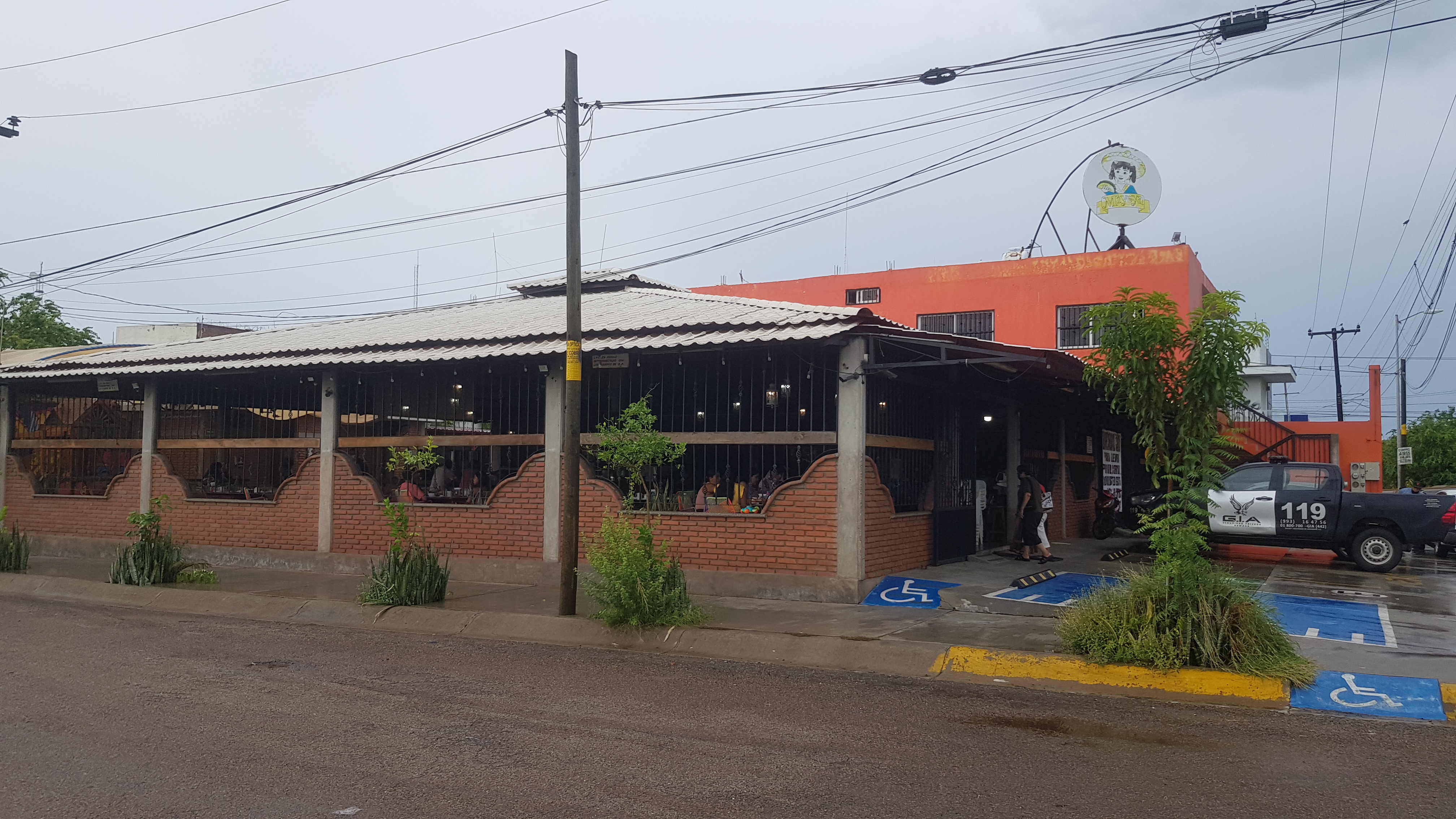 Miyeya Restaurante Campestre image 1