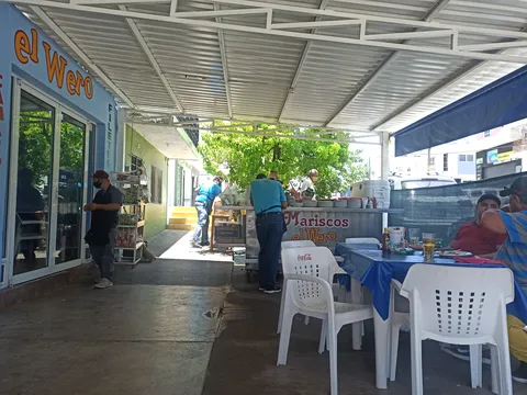 El WERO Seafood image 1