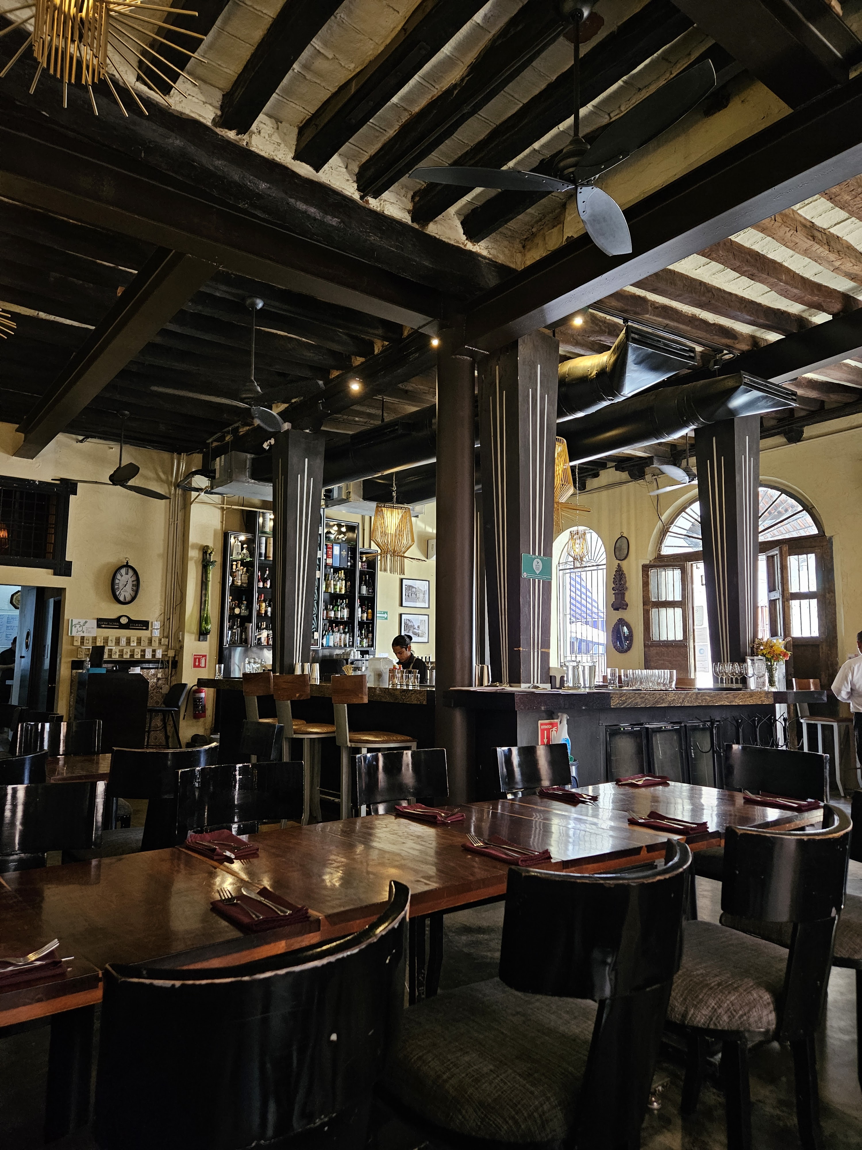 Hector's Bistro image 5