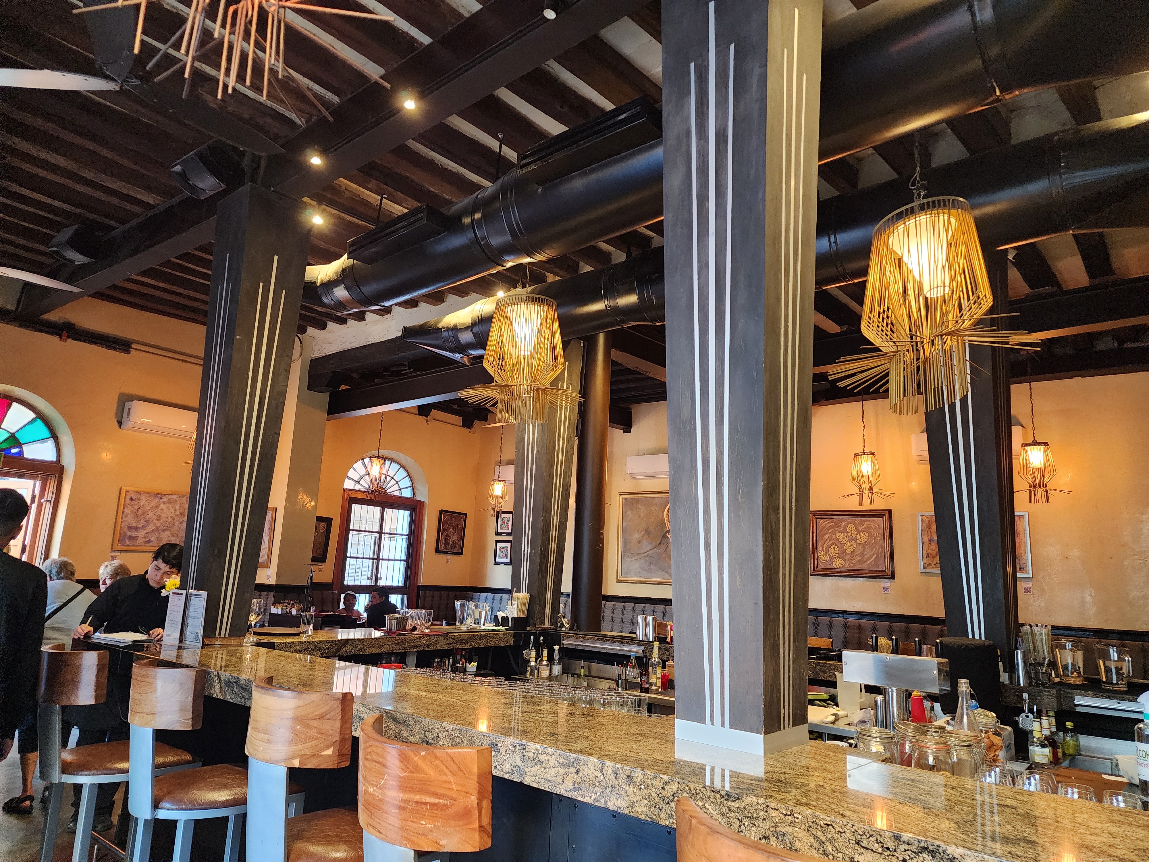 Hector's Bistro image 7