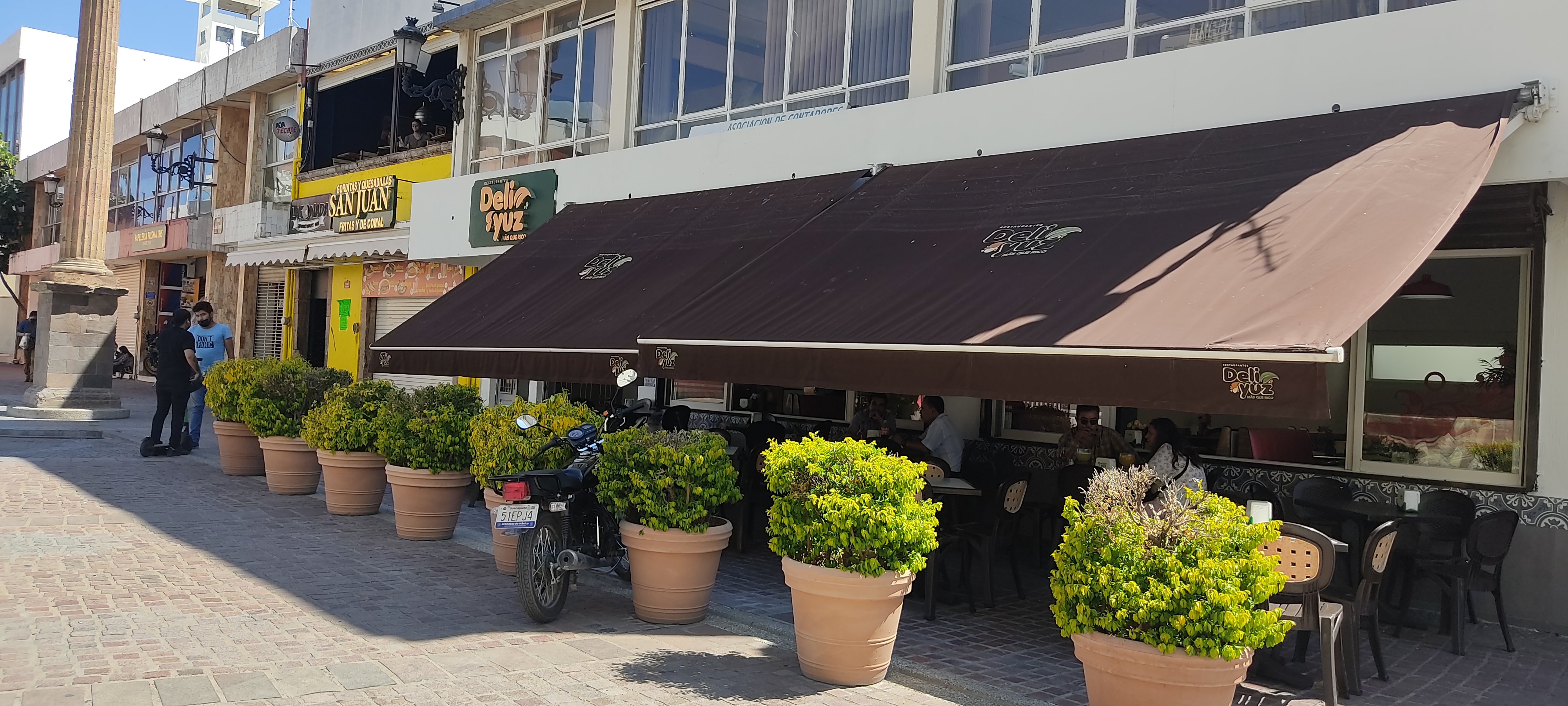 Deliyuz Suc Alvarez image 9