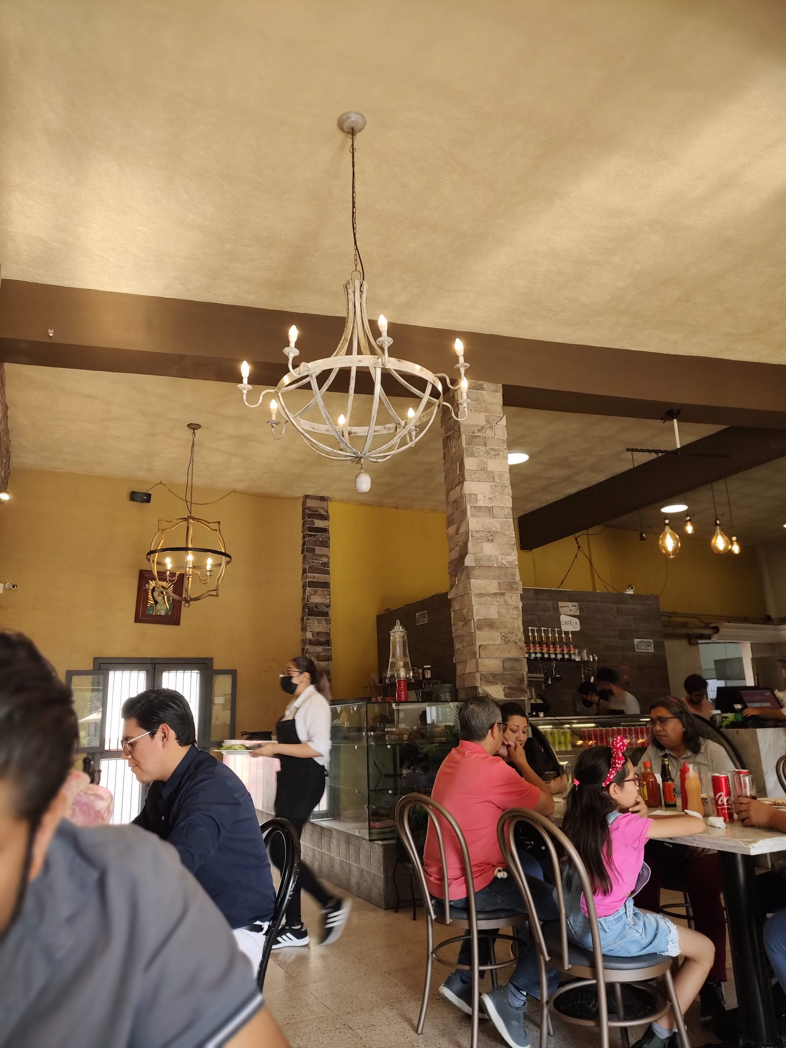 Kaleidoscopio coffee and art gallery image 7