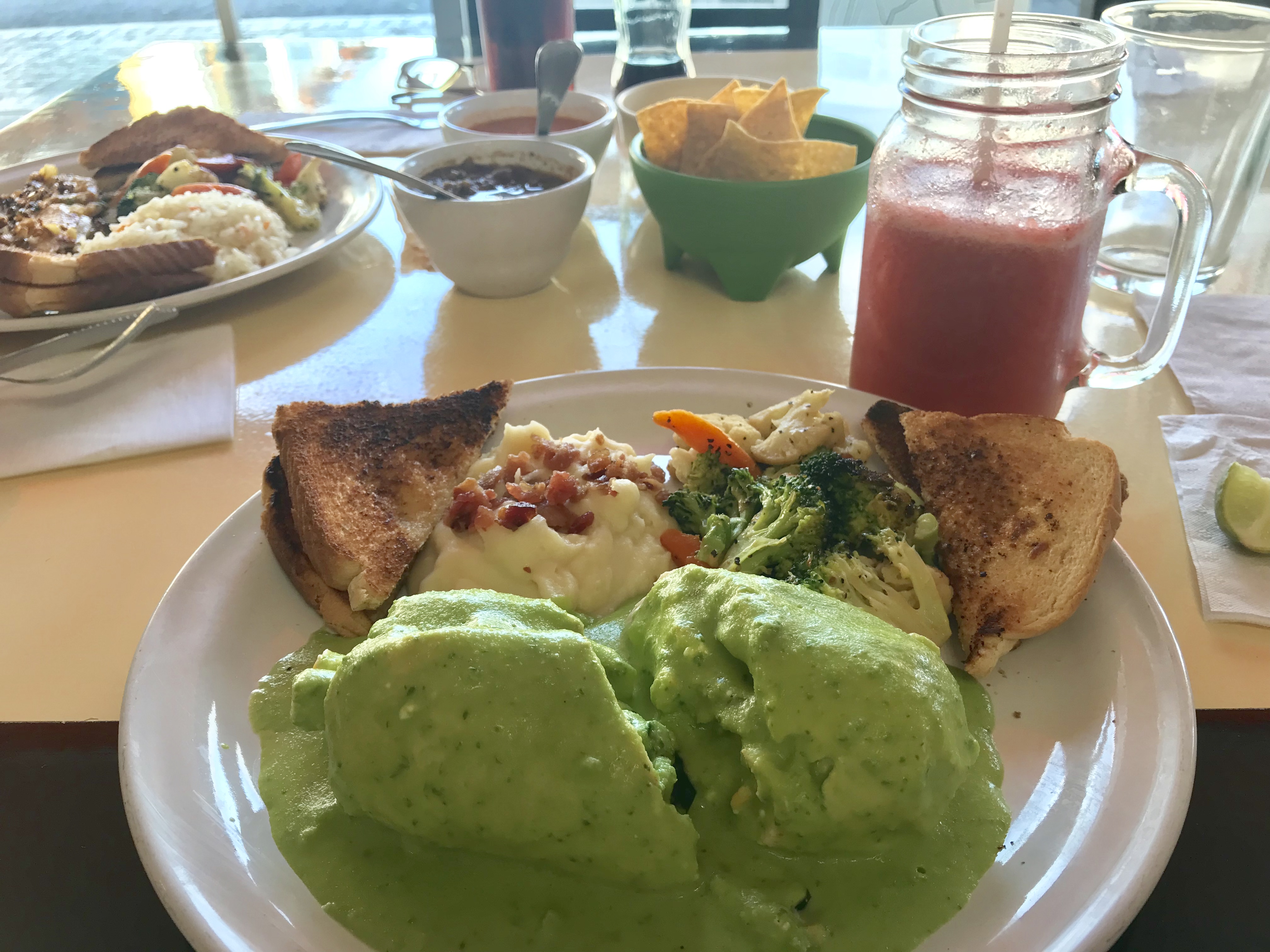 Amaranto's restaurant bar image 2