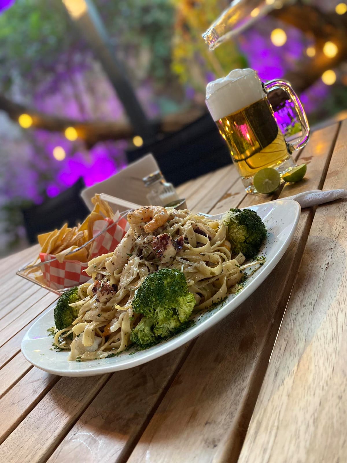 PLAZA DE HIERRO image 2