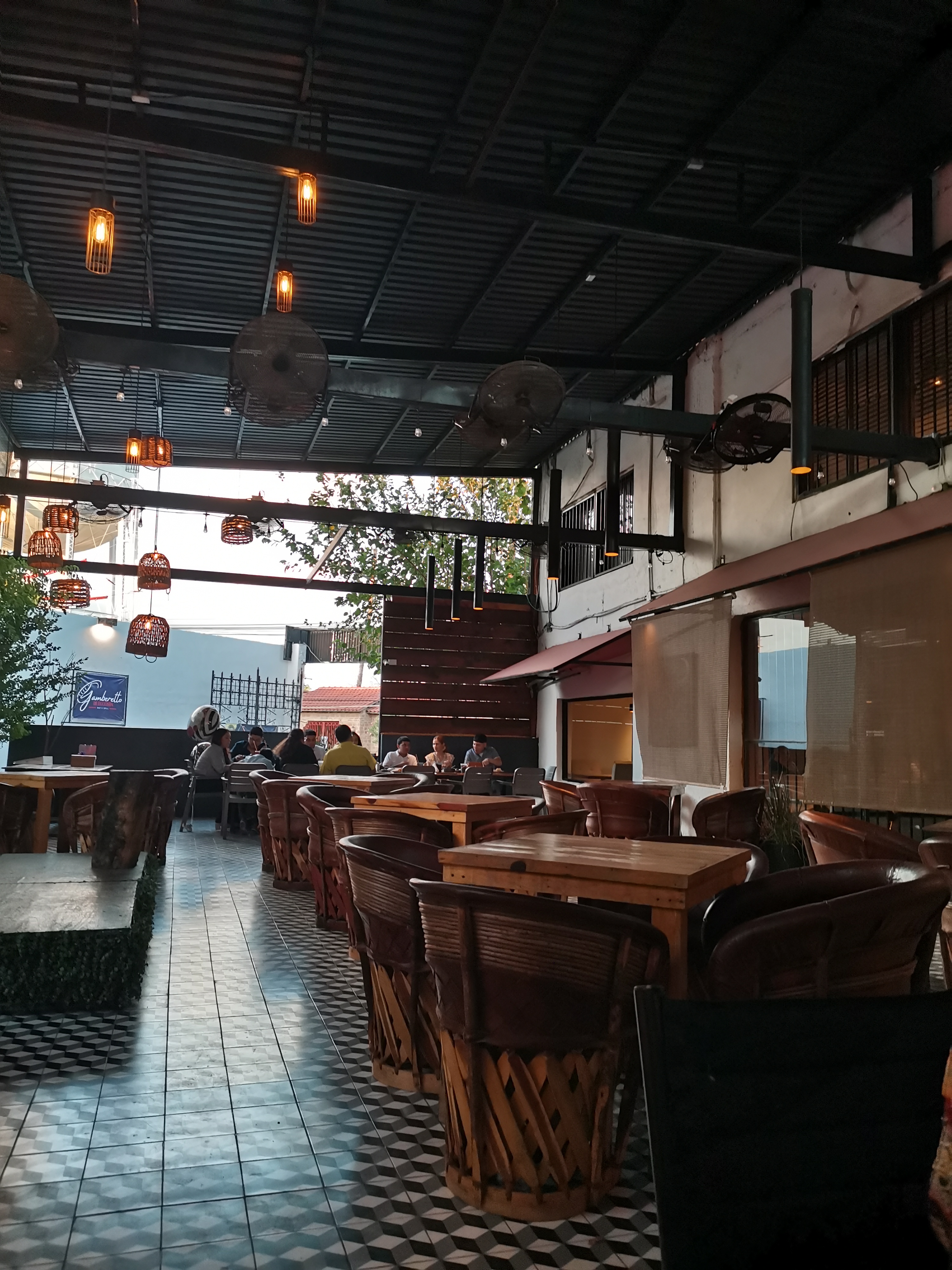 PLAZA DE HIERRO image 6