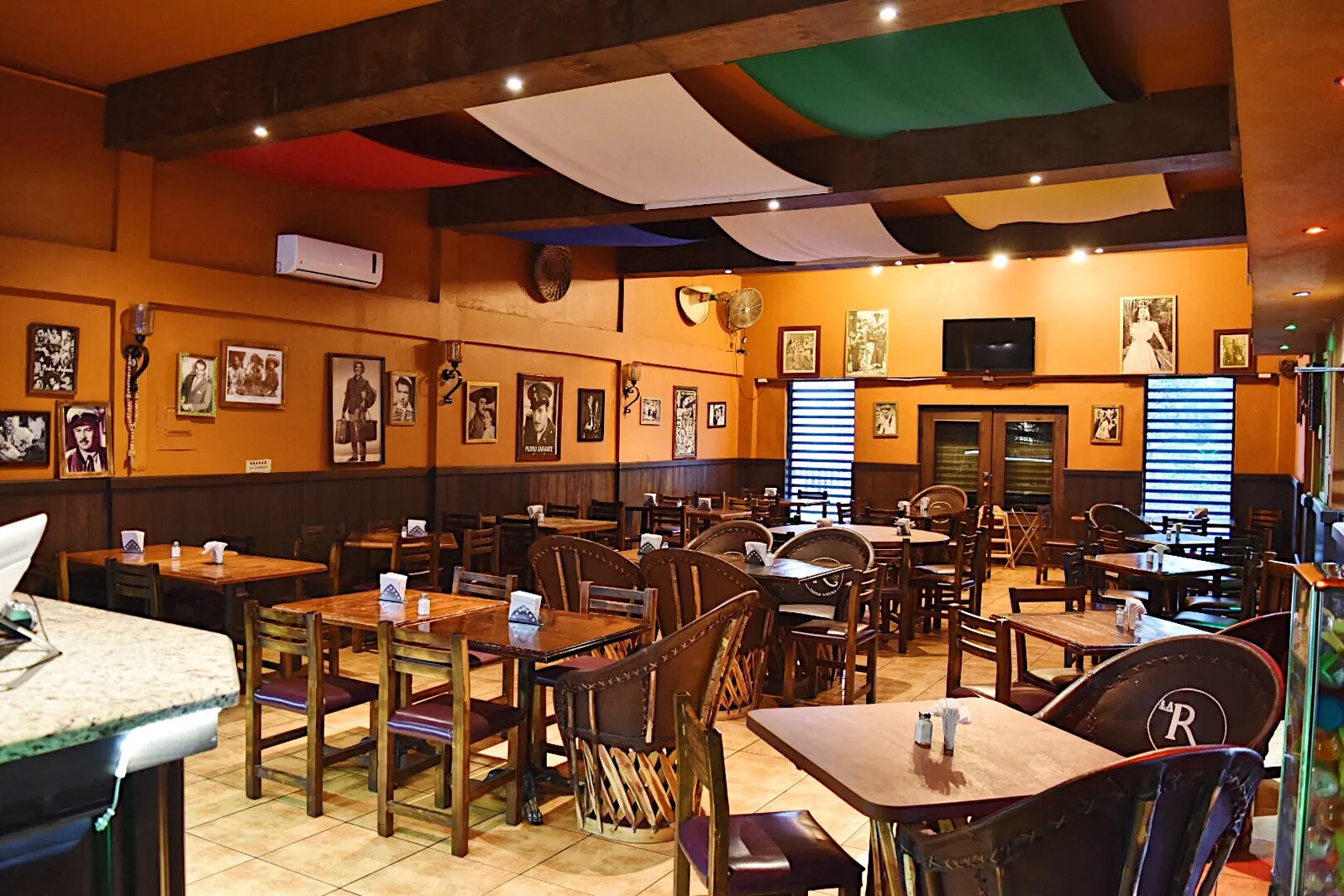 La Terraza Asador & Bar image 9