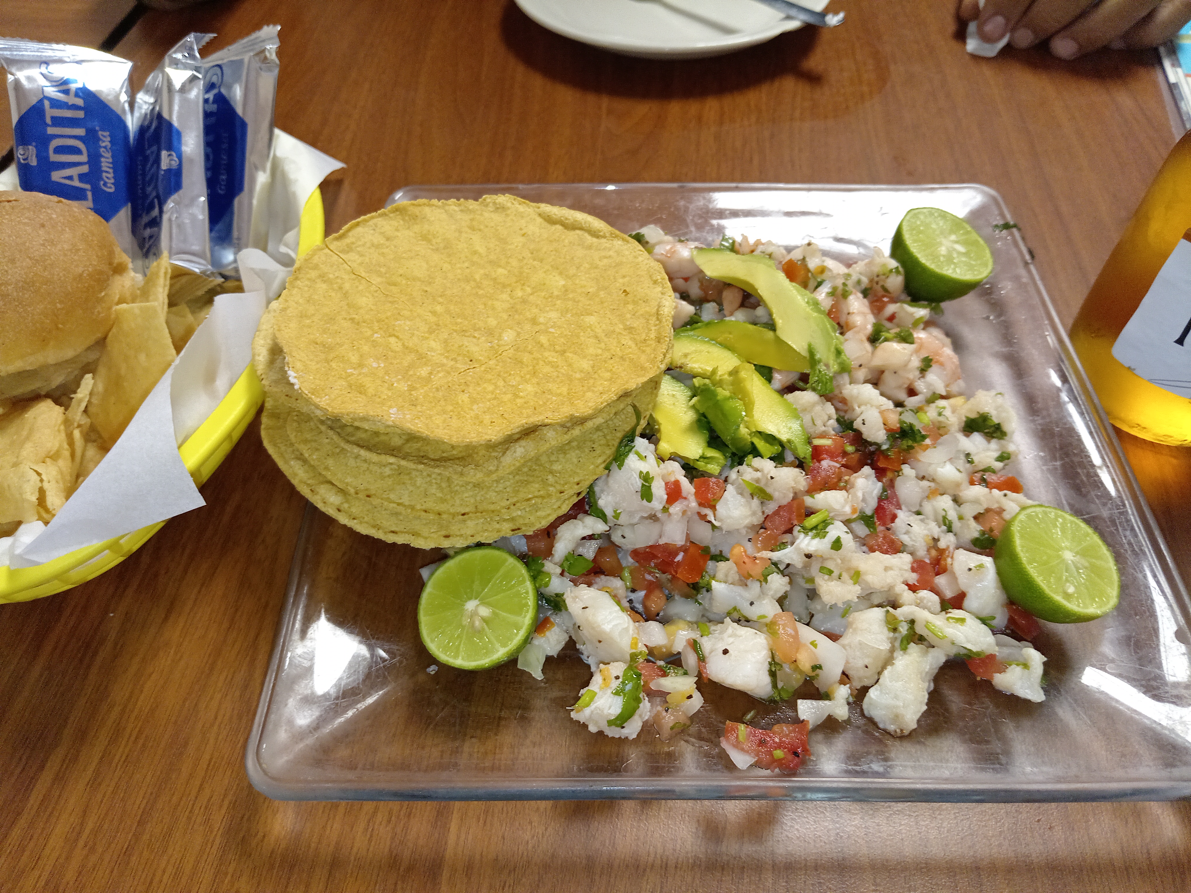 Pescados y Mariscos Beto´s image 10