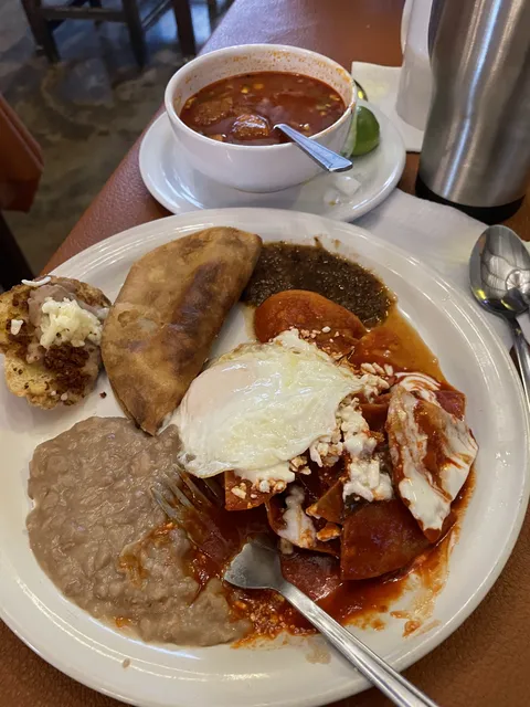EL Guaje Restaurant & Cantina image 2
