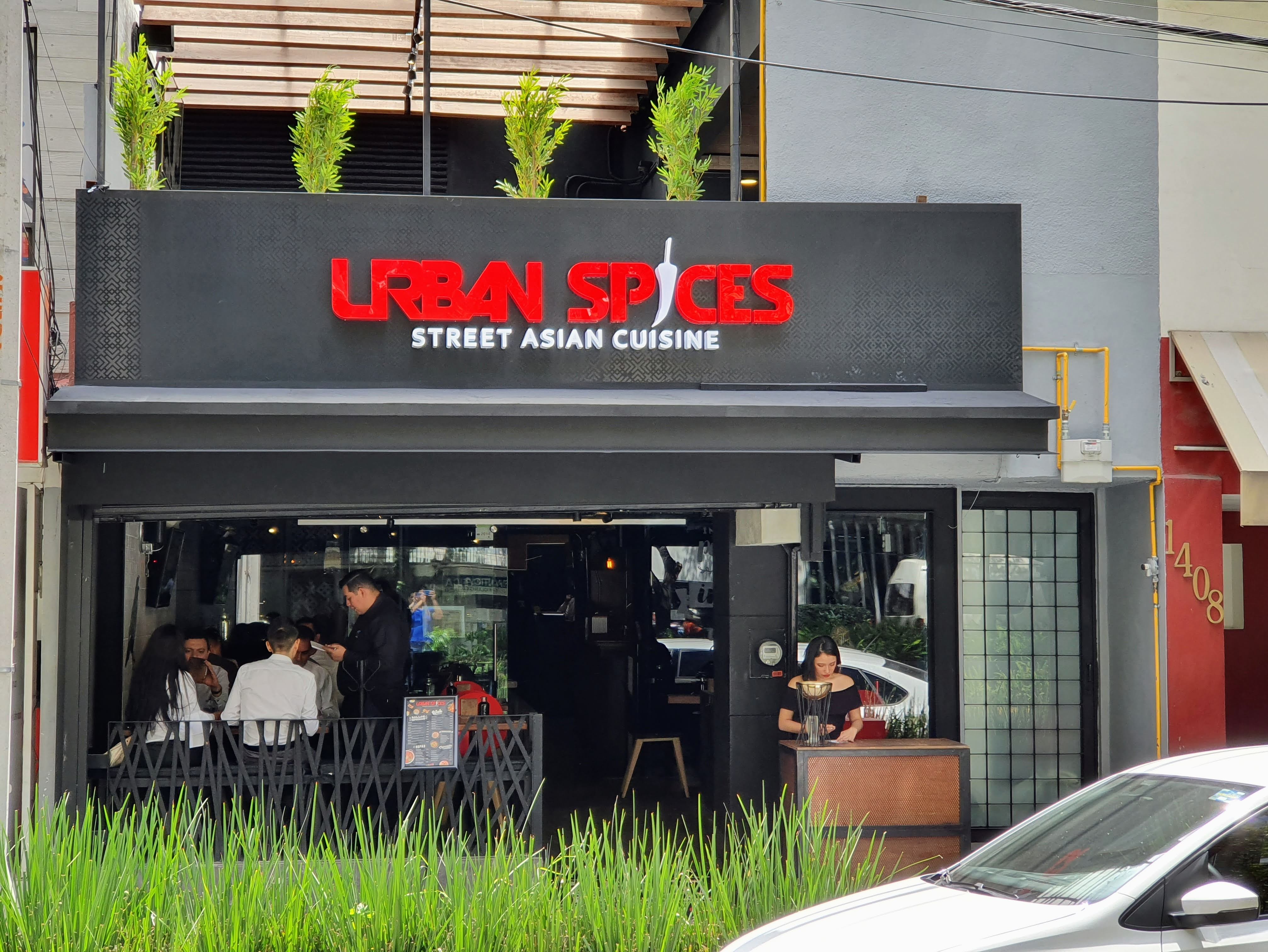 Urban Sushi Wok Ramen Polanco image 1