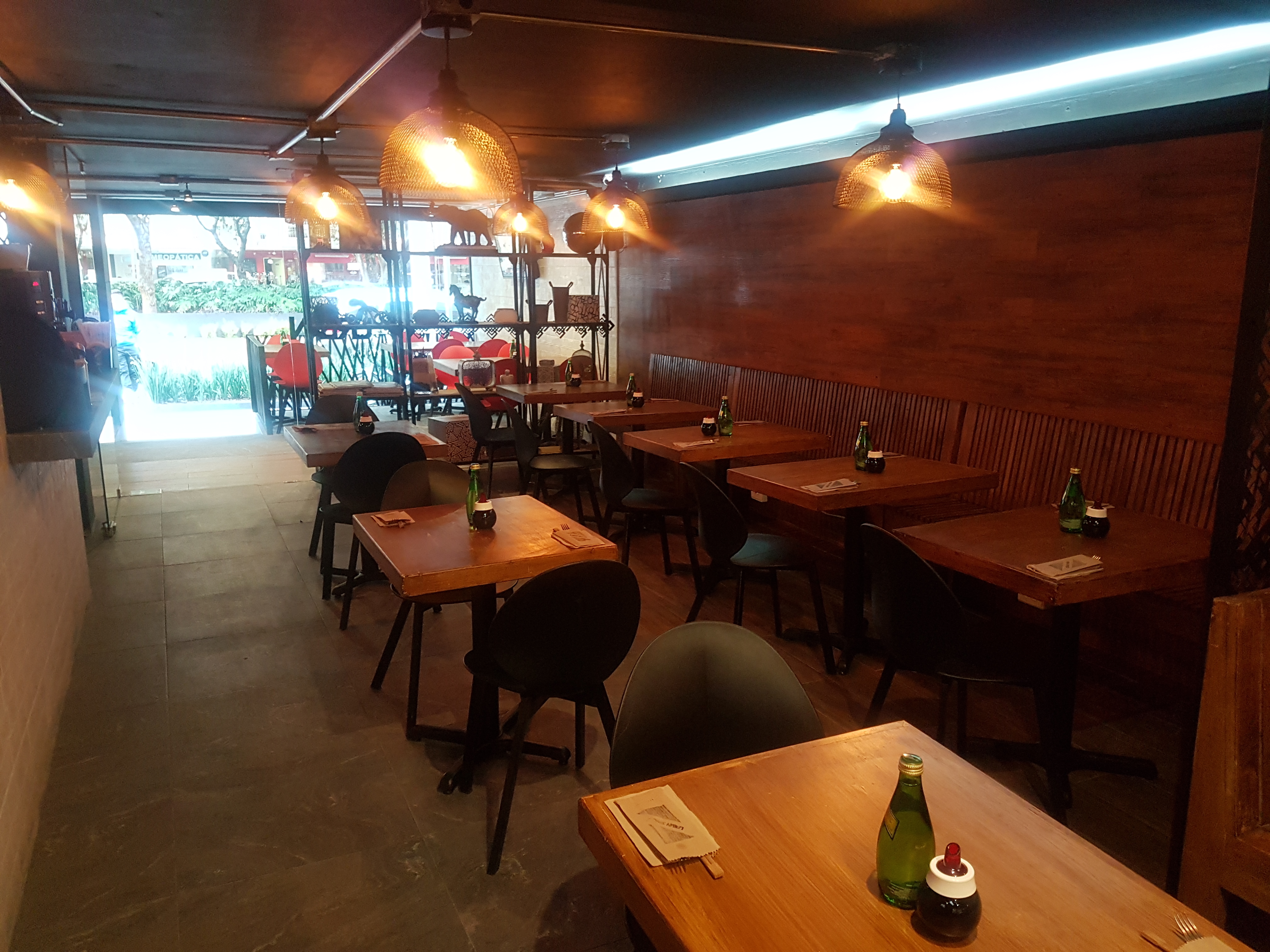 Urban Sushi Wok Ramen Polanco image 3