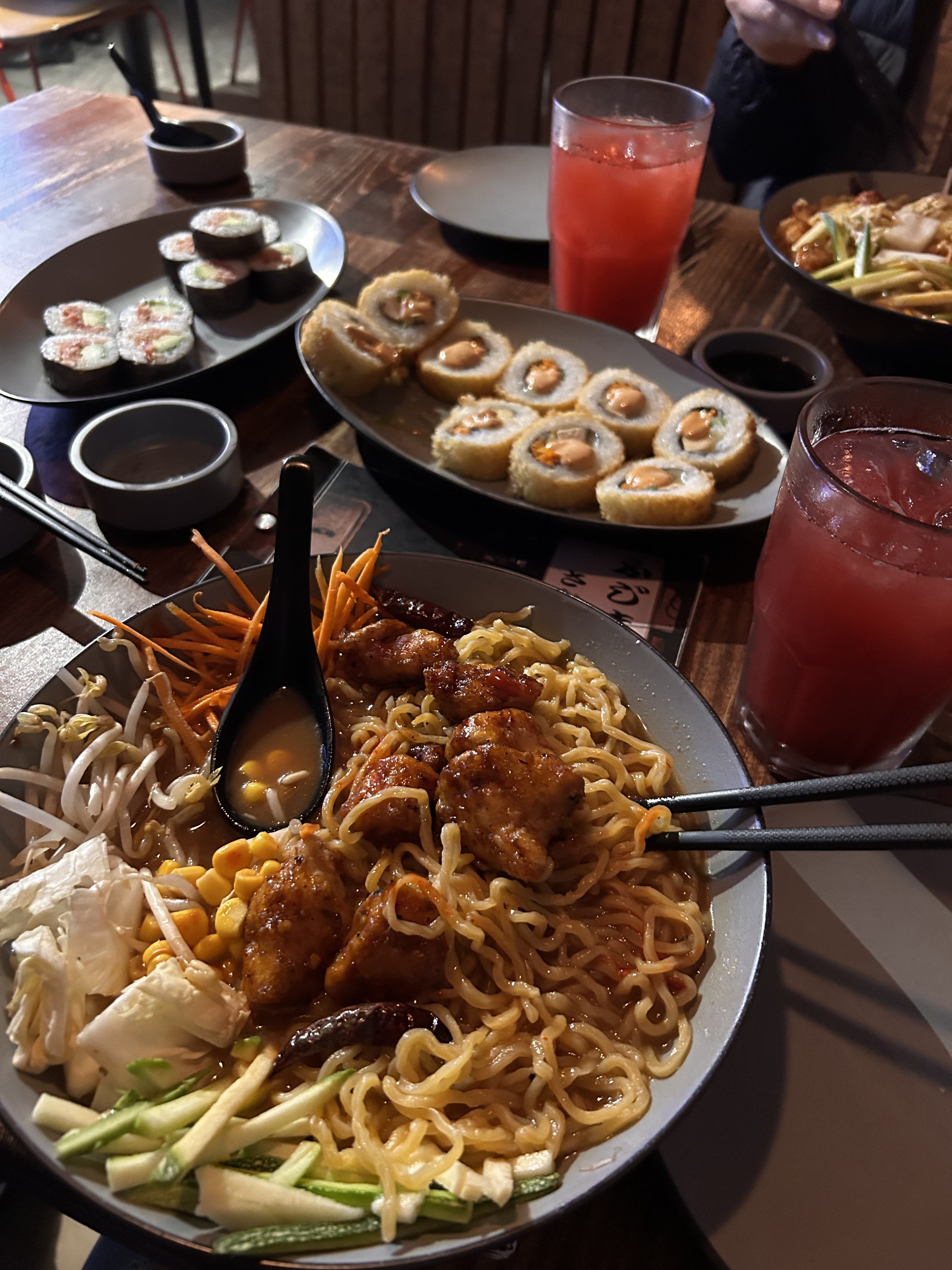 Urban Sushi Wok Ramen Polanco image 4