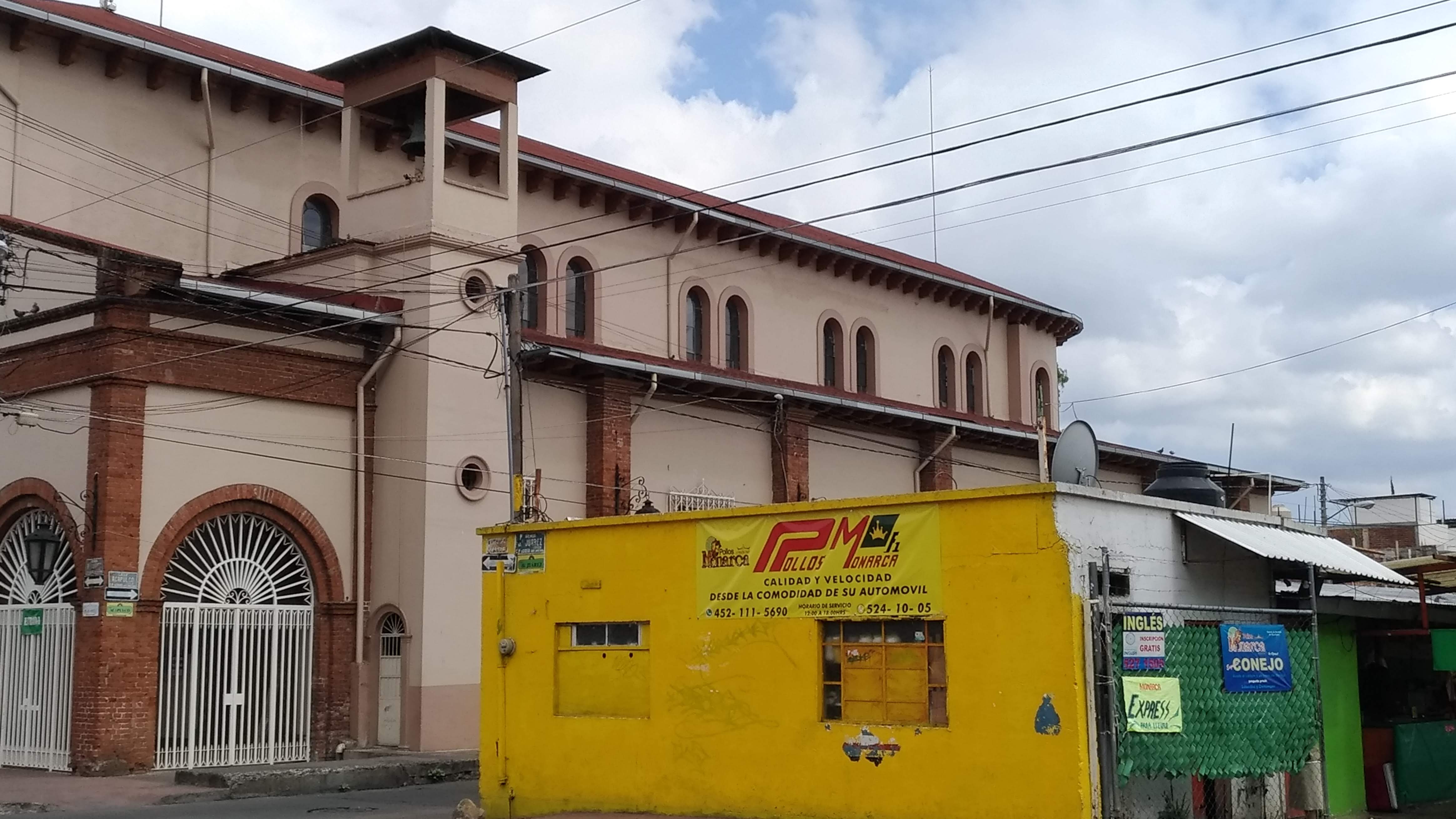 Pollos Monarca image 8