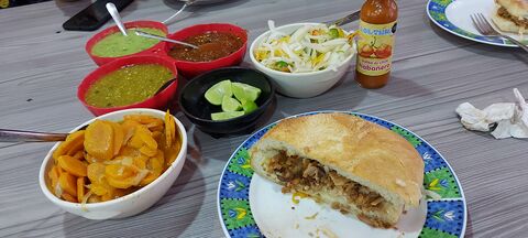 Carnitas Y Banquetes Viry image 4
