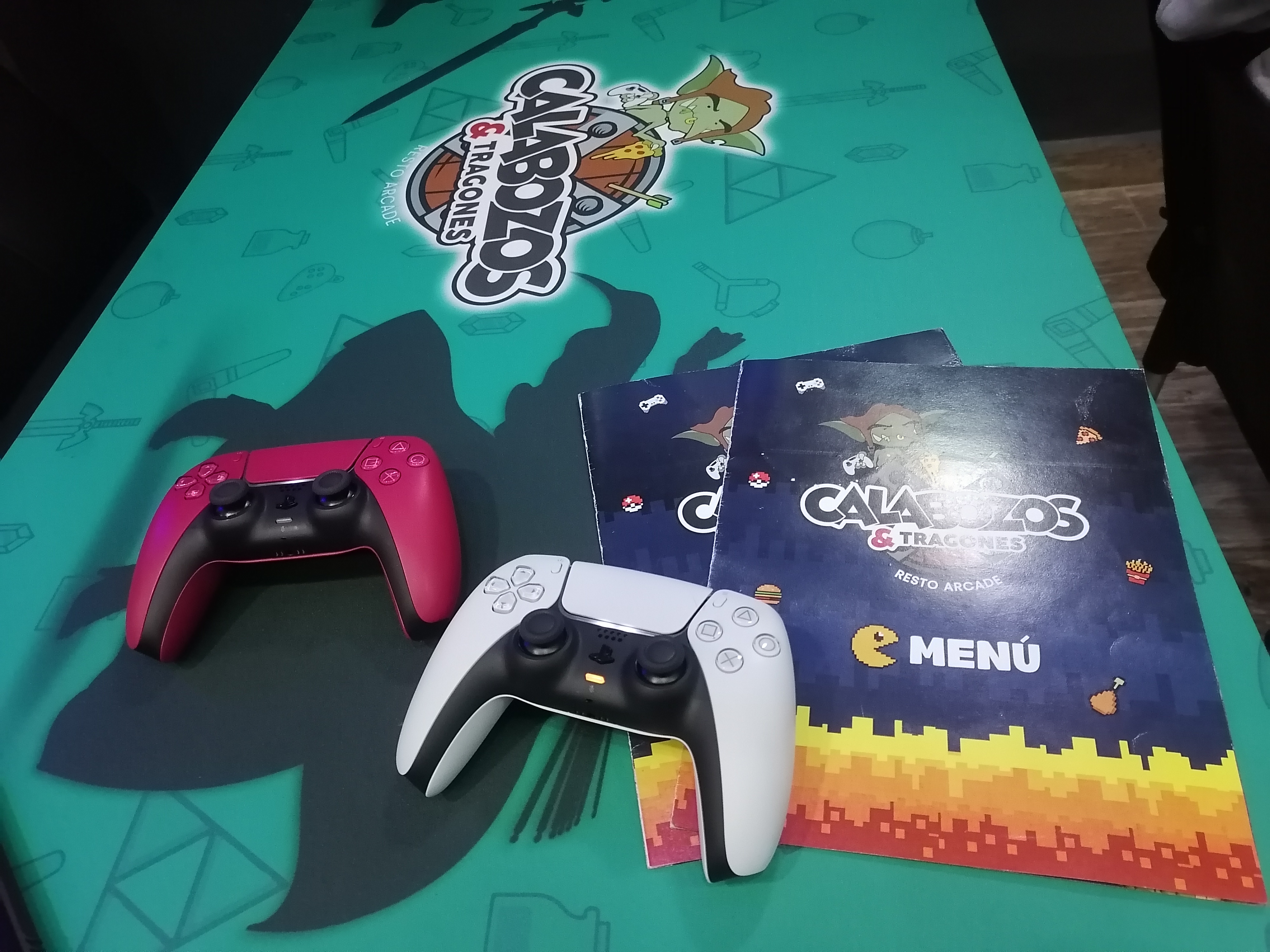 Calabozos & Tragones image 3