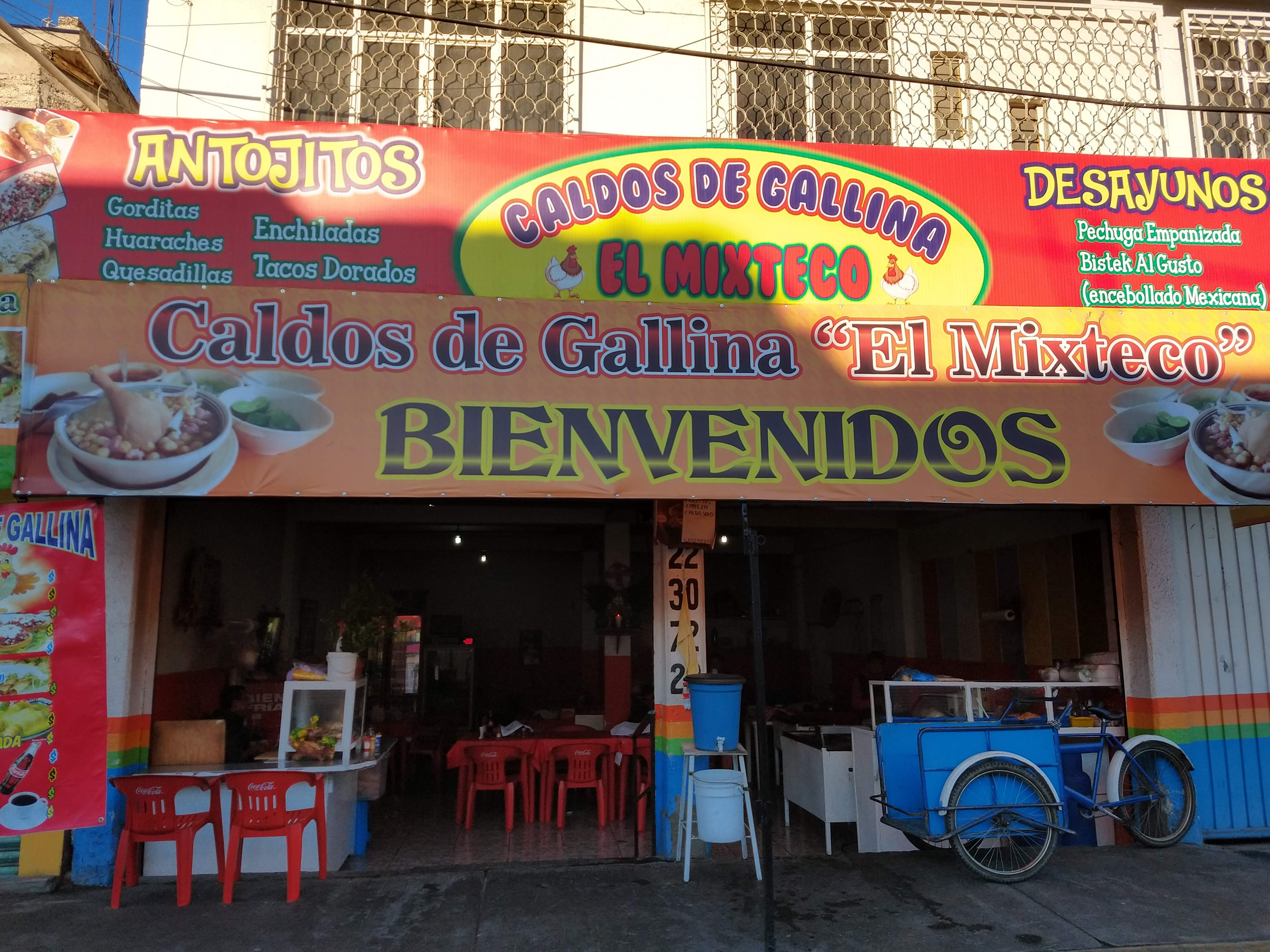 CALDOS DE GALLINA EL MIXTECO II image 1