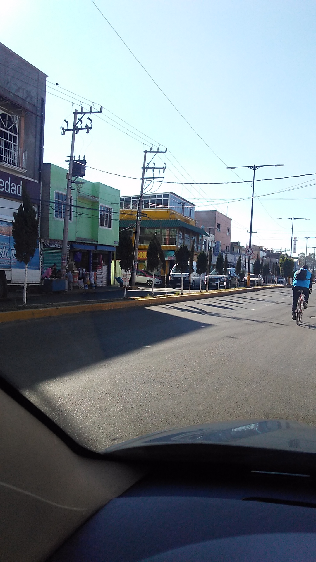 Las Hormigas Marisquería image 5