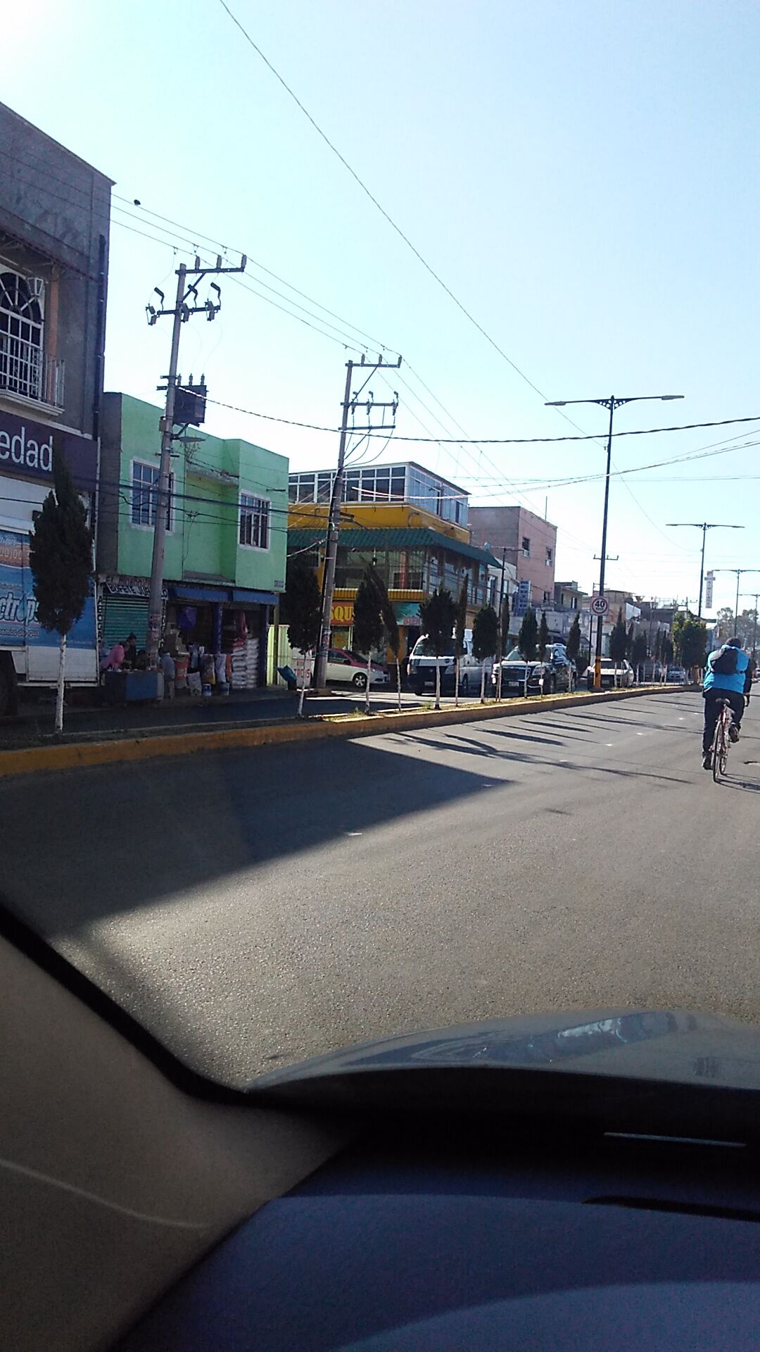 Las Hormigas Marisquería image 5