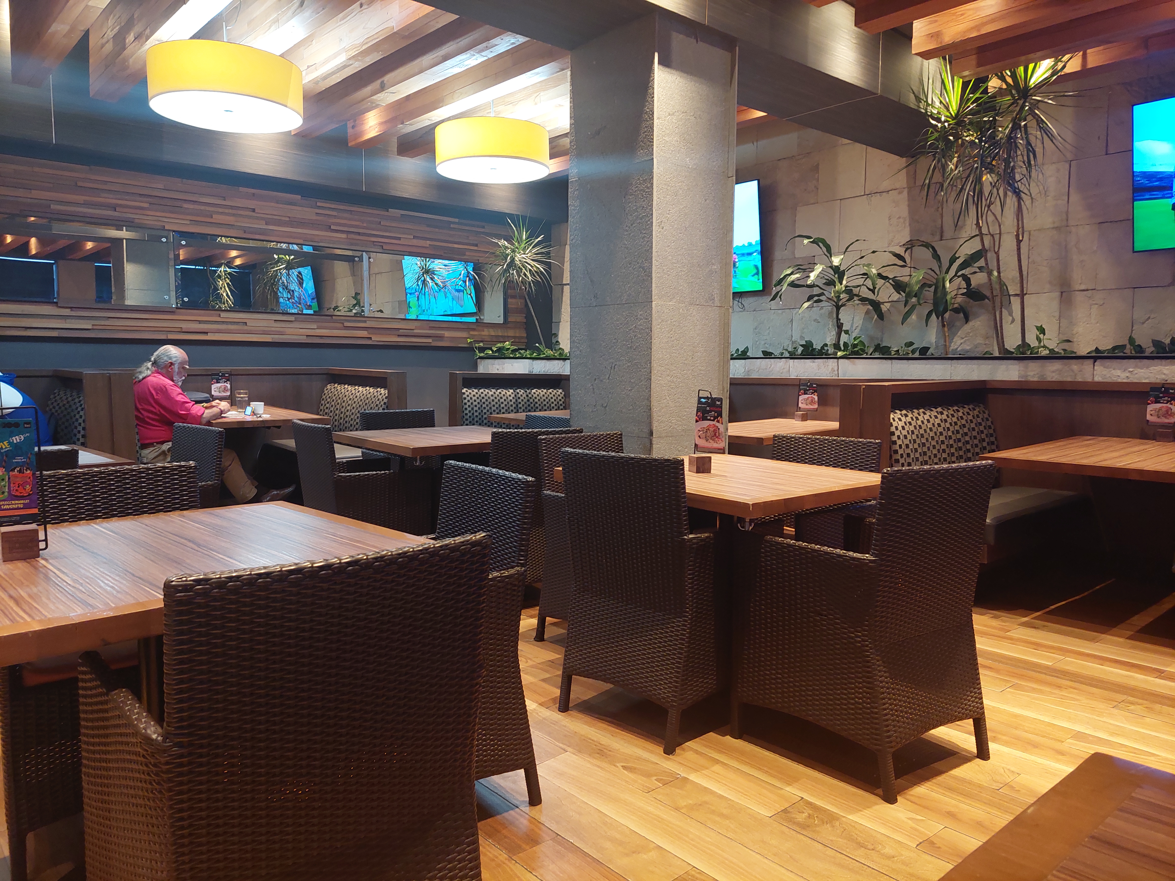 Toks Narvarte image 4