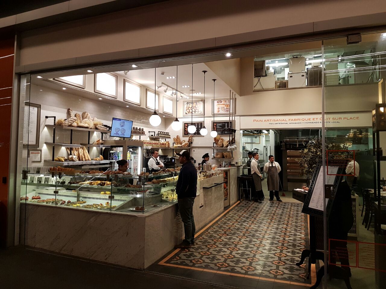 Maison Kayser image 1