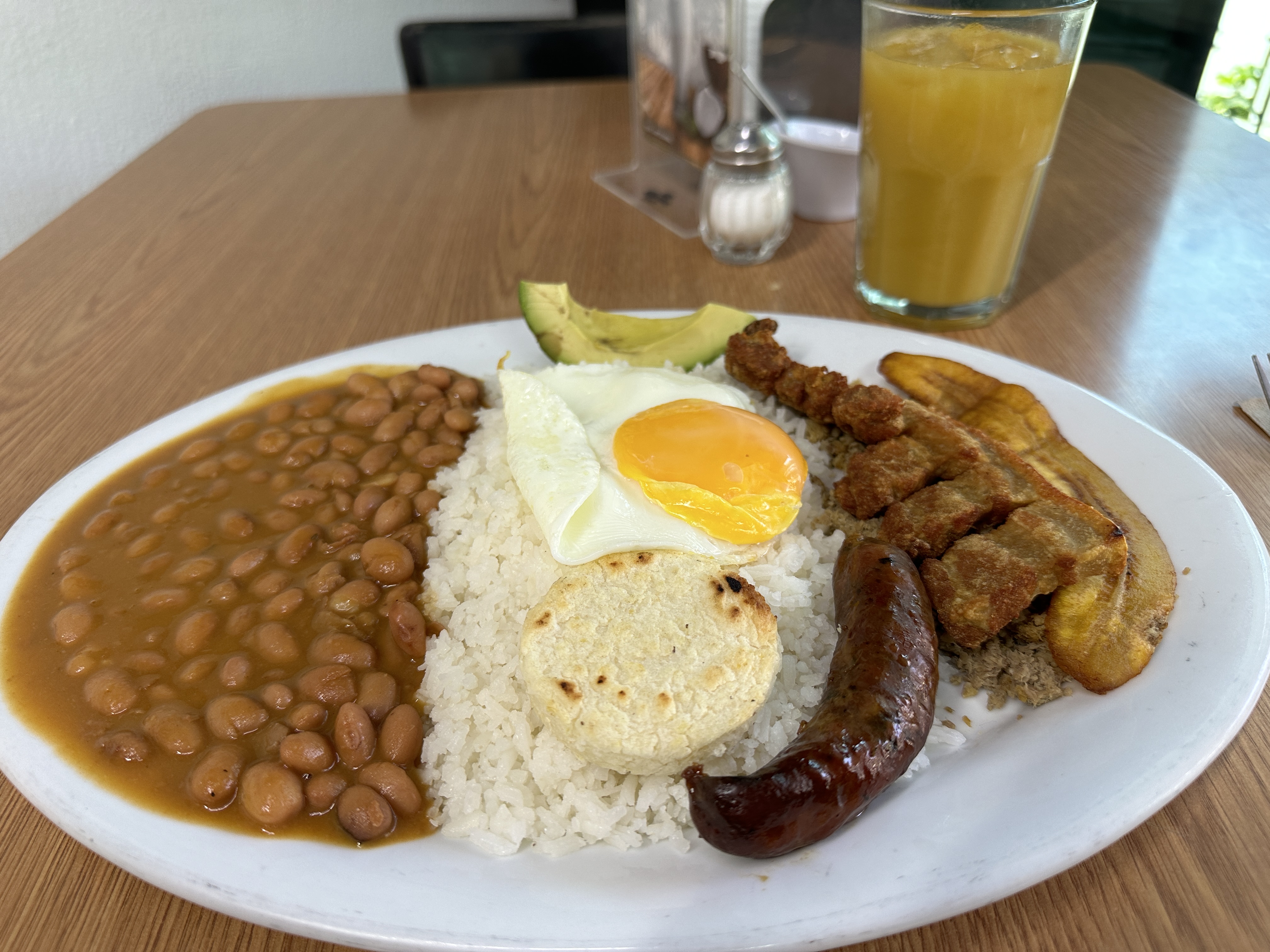 Macondo Restaurante De Comida Colombiana image 4