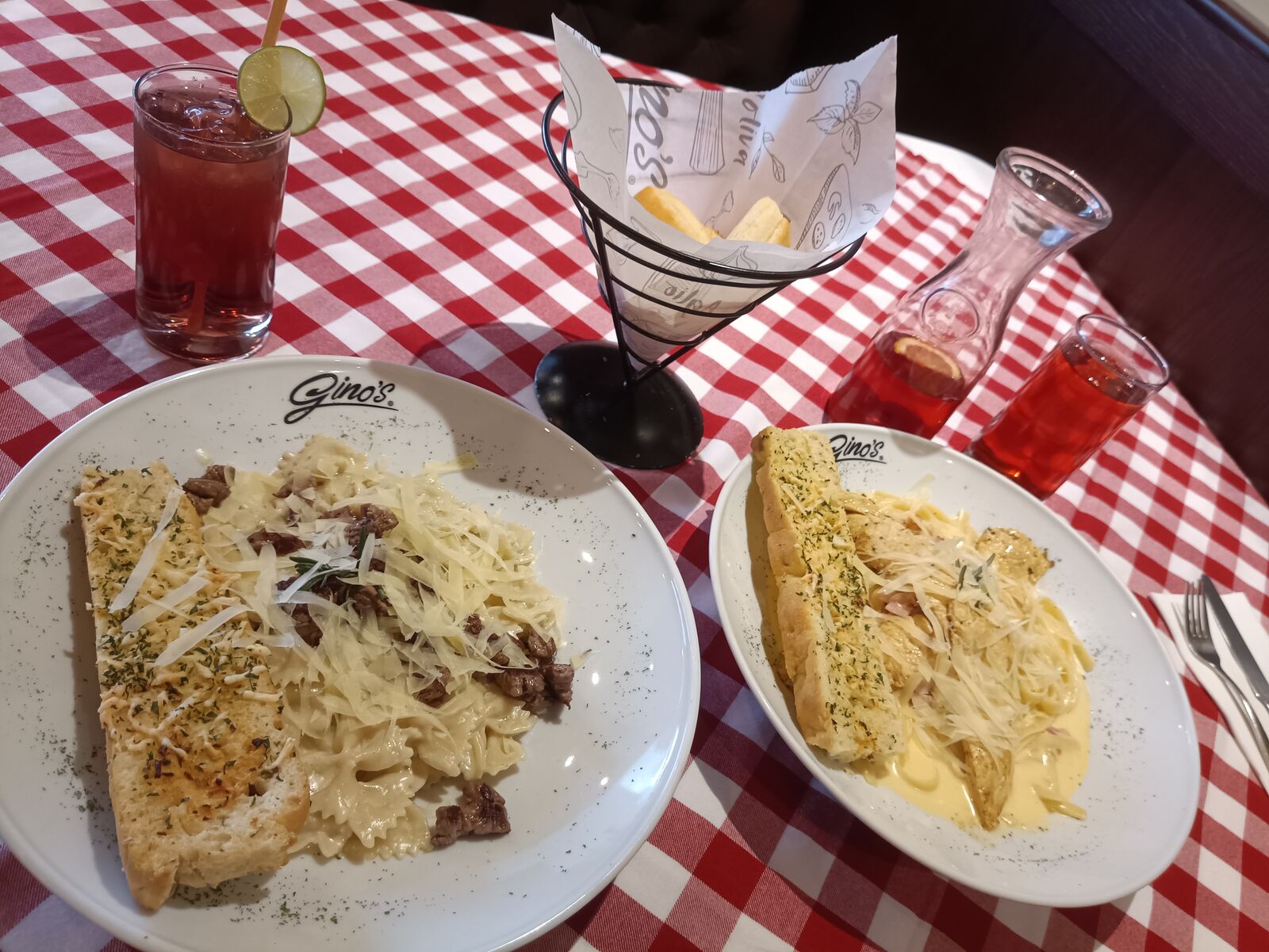 Gino's image 2
