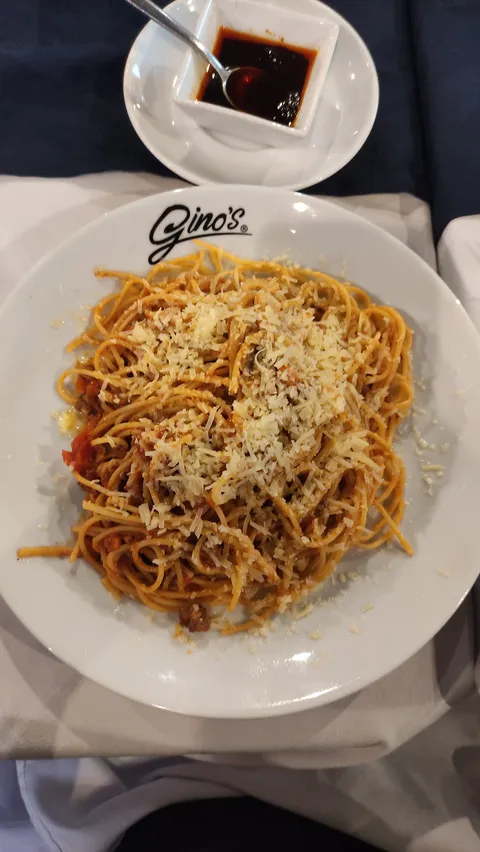 Gino's image 3