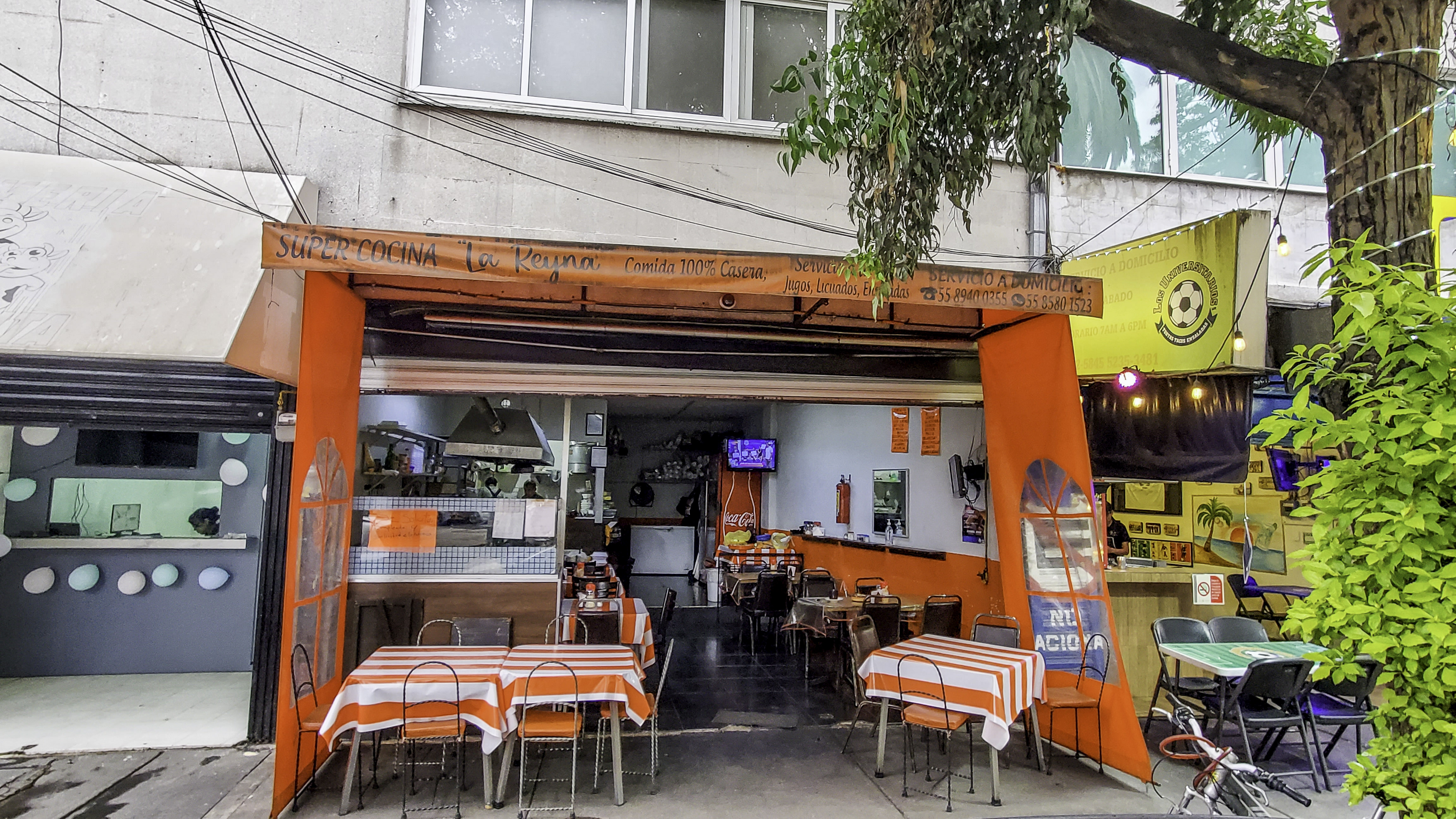 Family Restaurant - La Reina image 1