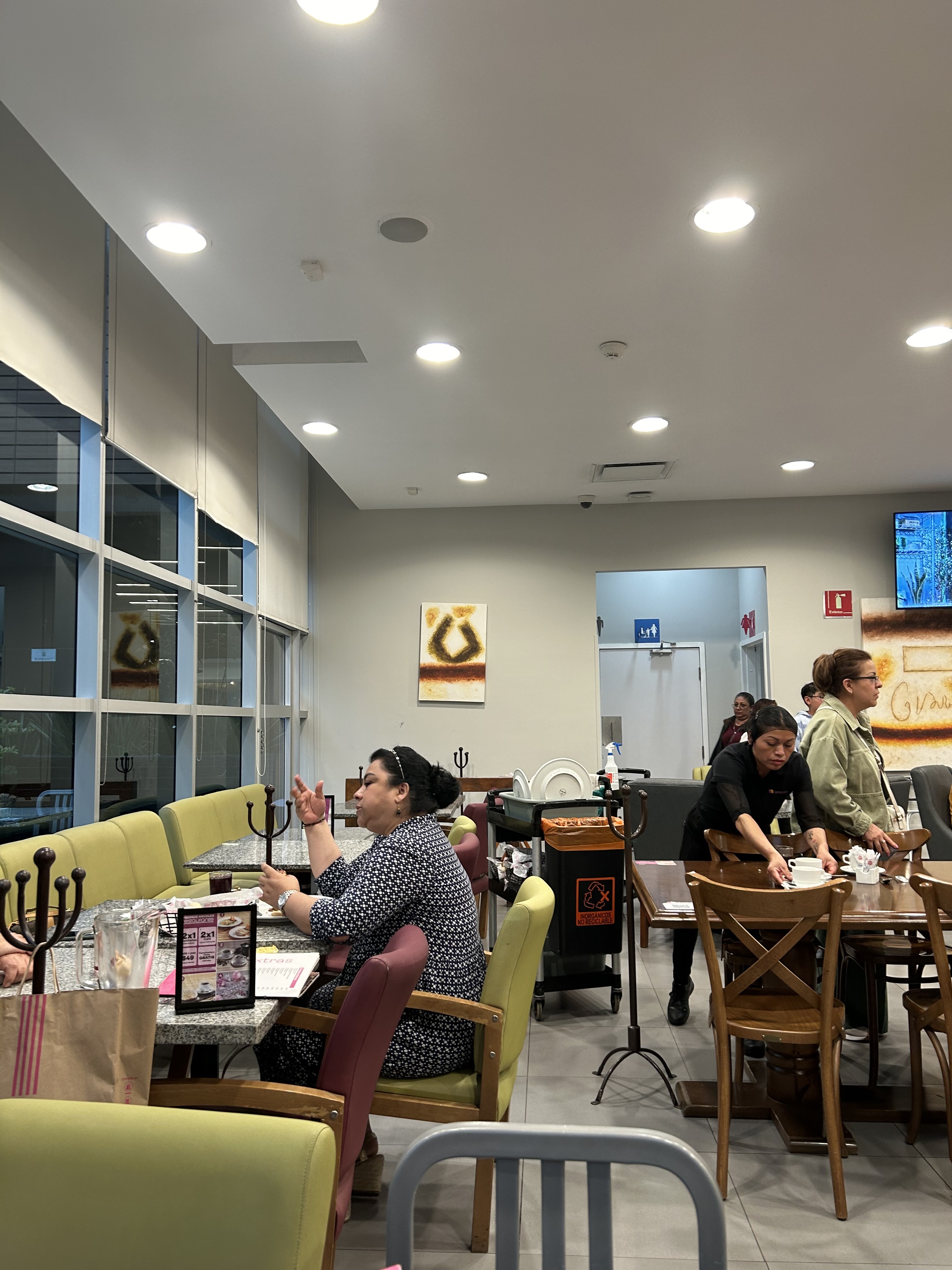 Restaurante Liverpool image 1