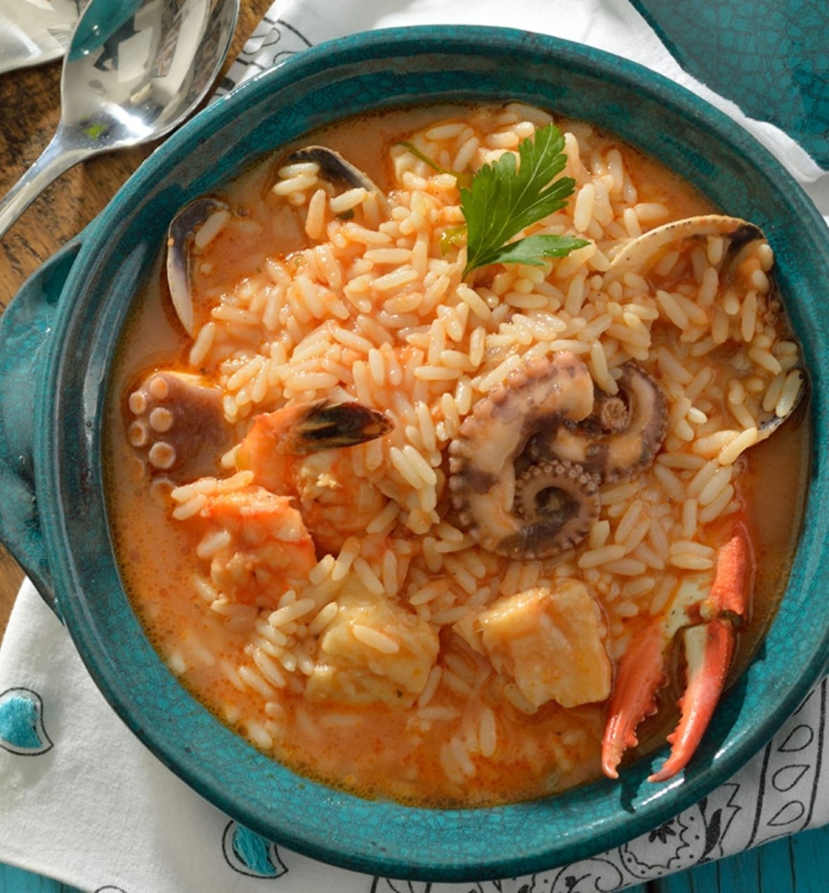 El Tungar Cockteleria Suc. Catedral image 8