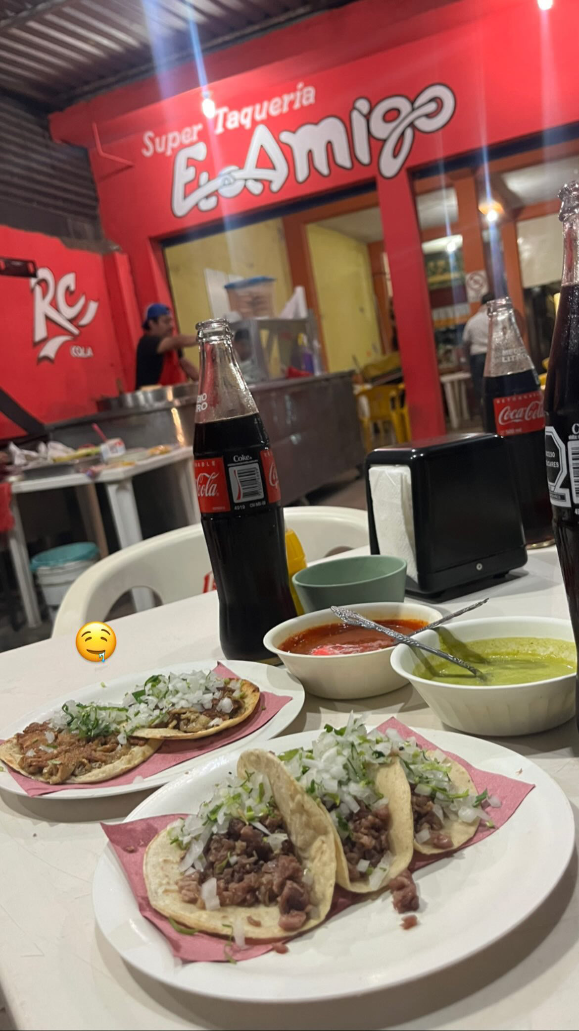 Super Taqueria El Amigo image 5