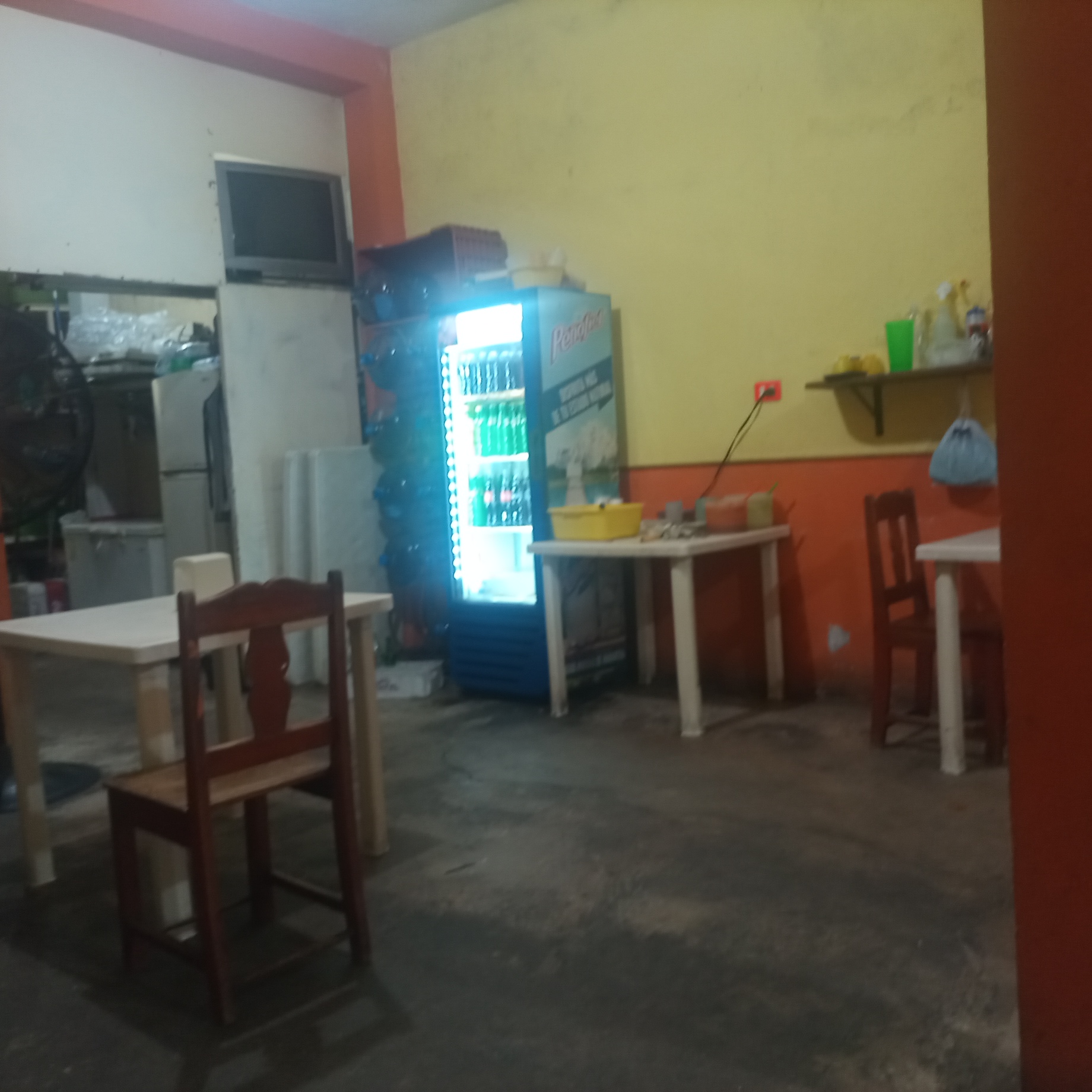 Super Taqueria El Amigo image 9