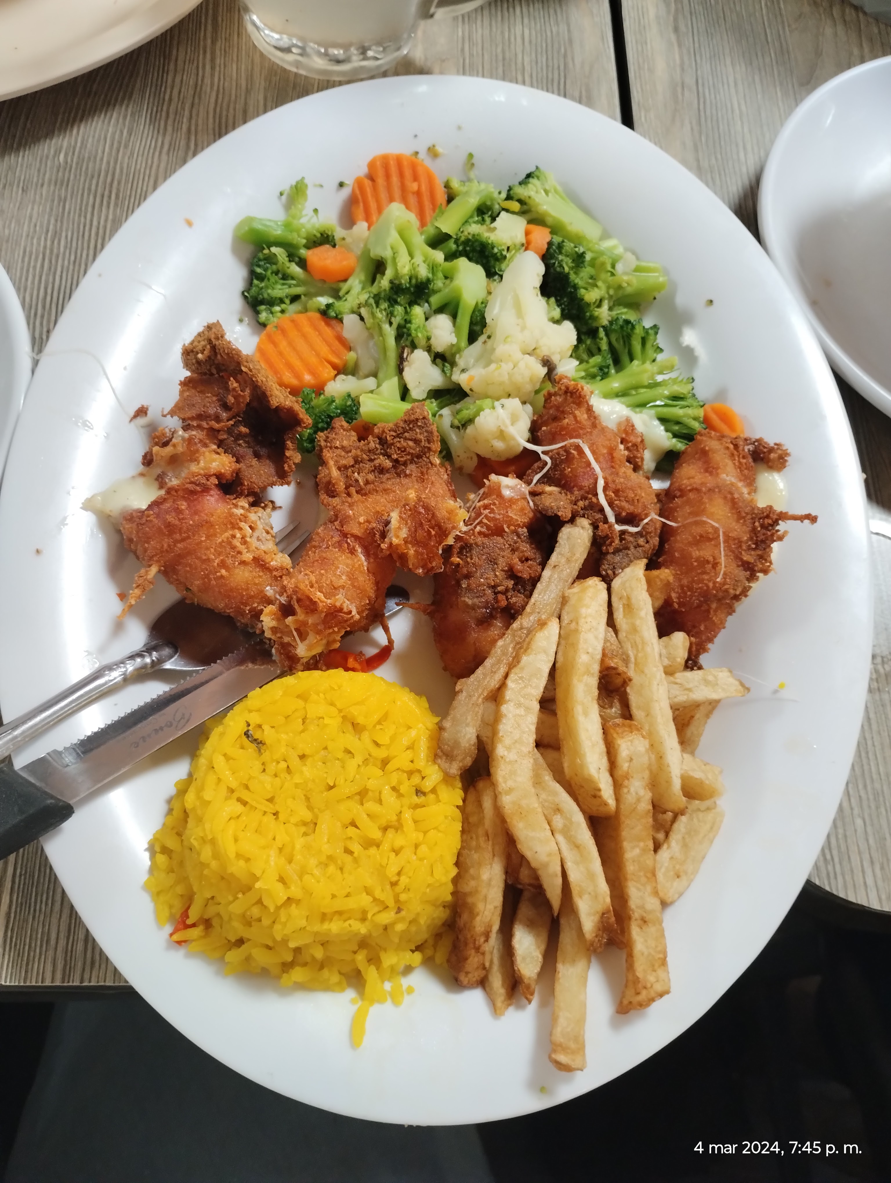 El Camaroncito - Sucursal Escobedo image 10