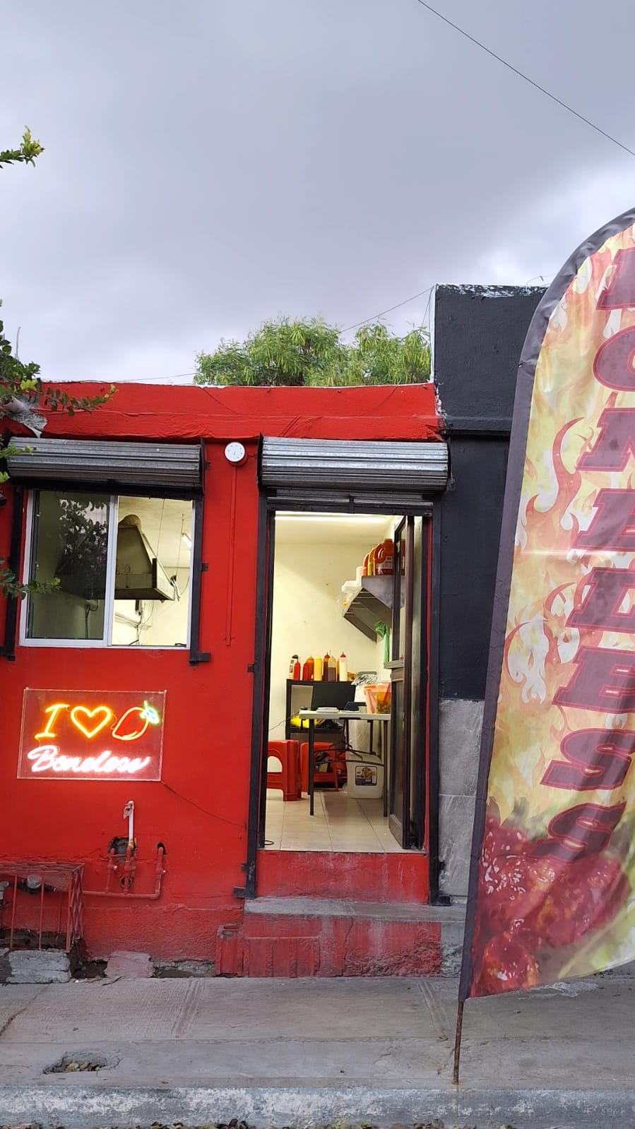 MANGO BONELESS & MORE image 5