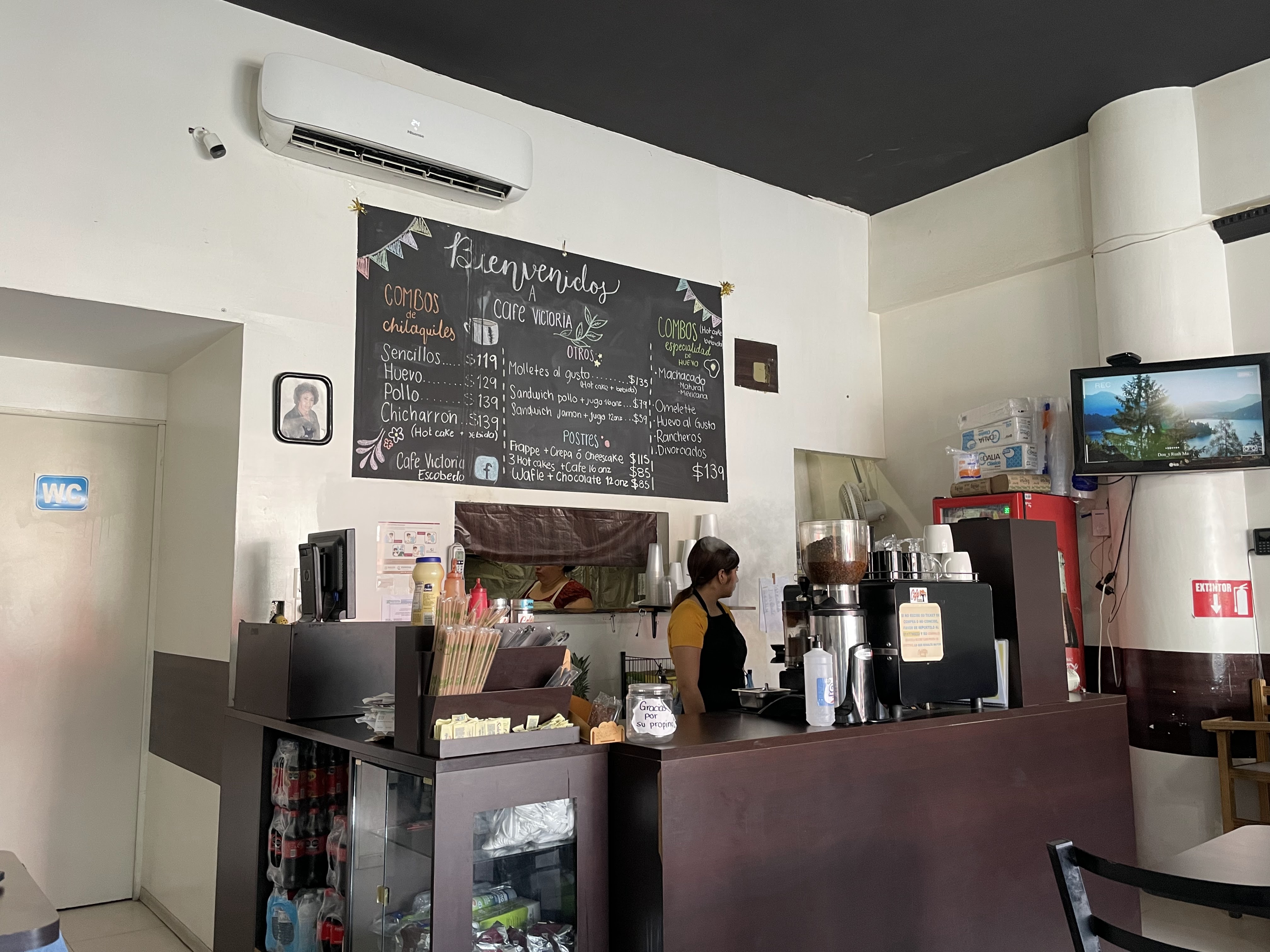 Cafe Victoria Restaurant image 1