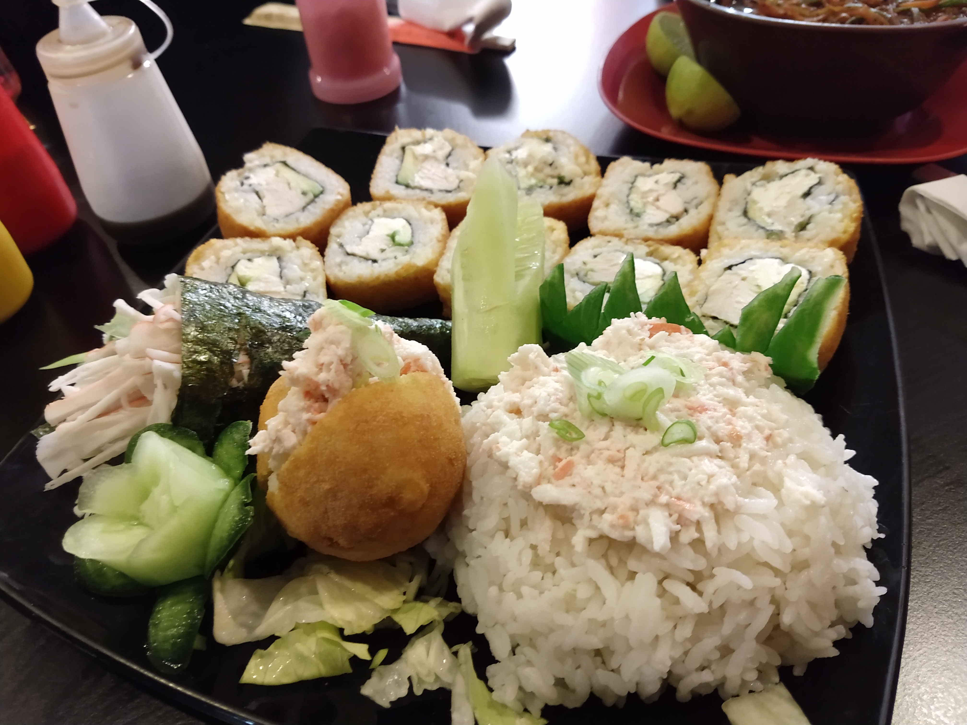 Sichi Sushi & Coffee Rest. Mi Plaza Escobedo image 9